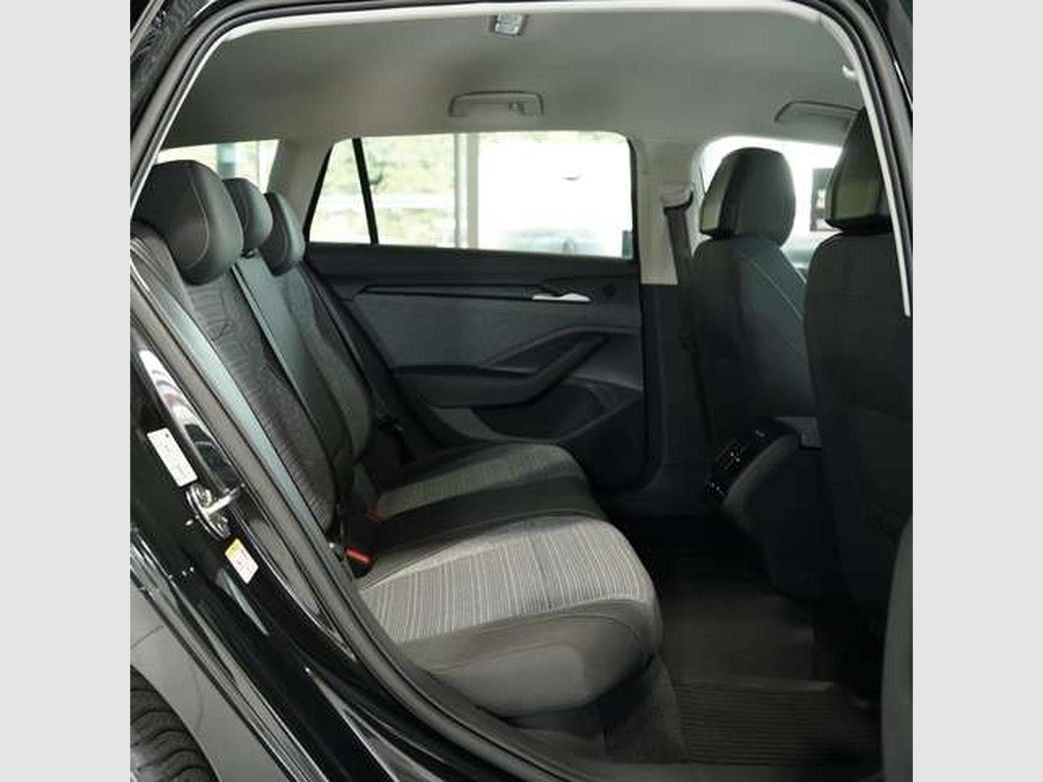 Skoda Superb 1.5 TSI DSG 2.Hand *Kamera *LED *Tempomat (2024) - Foto 19