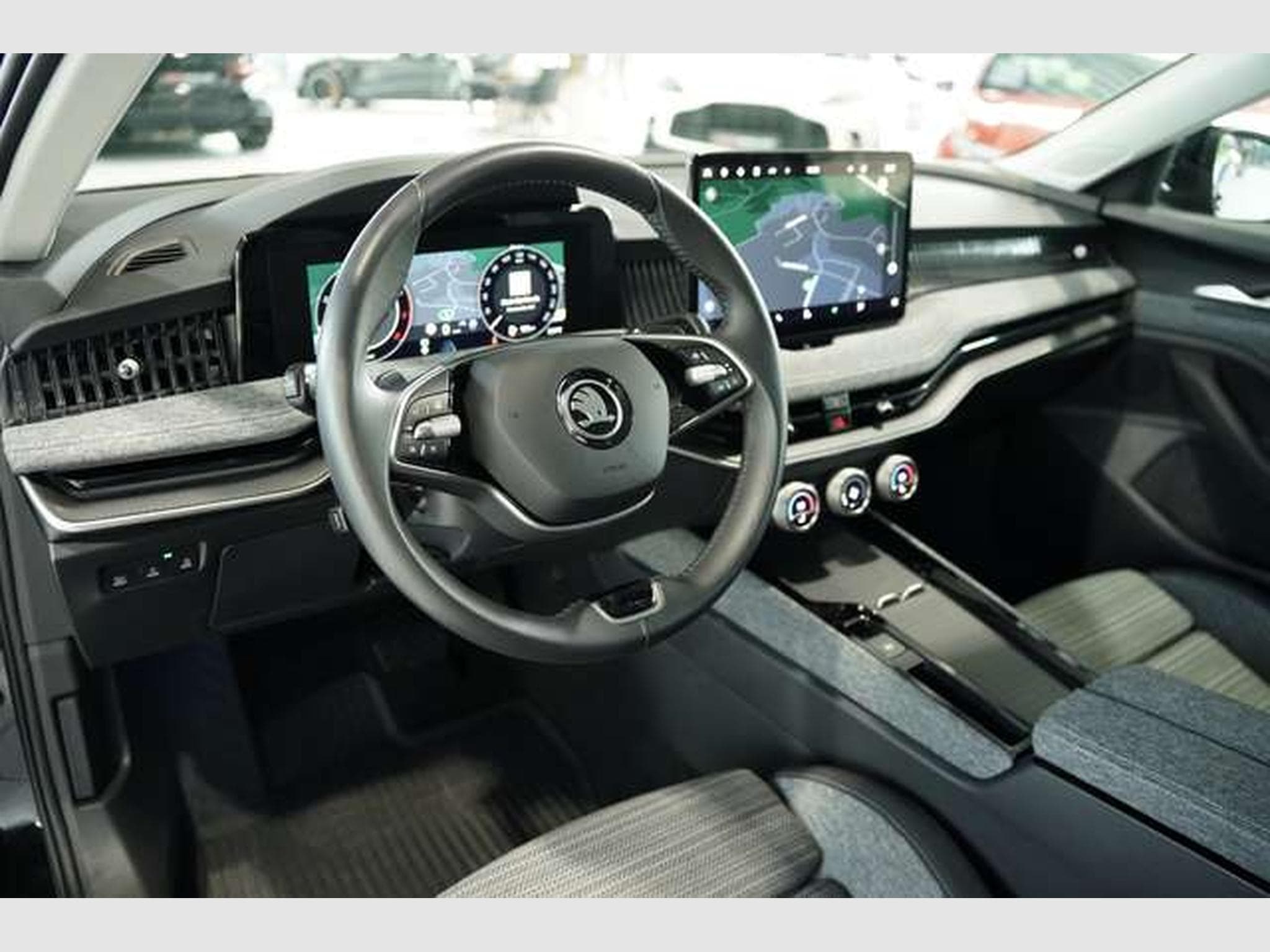 Skoda Superb 1.5 TSI DSG 2.Hand *Kamera *LED *Tempomat (2024) - Foto 23