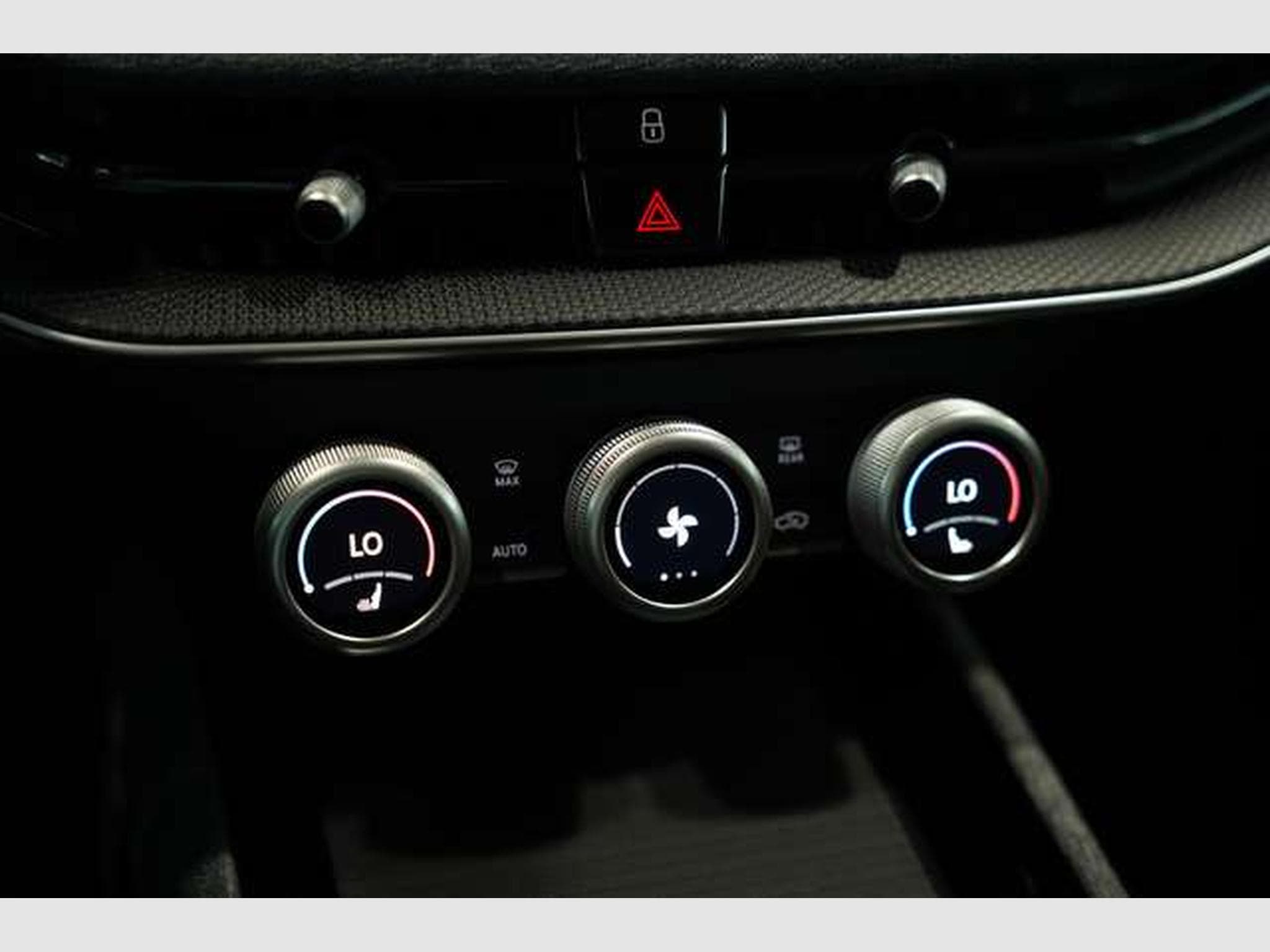 Skoda Superb 1.5 TSI DSG 2.Hand *Kamera *LED *Tempomat (2024) - Foto 26