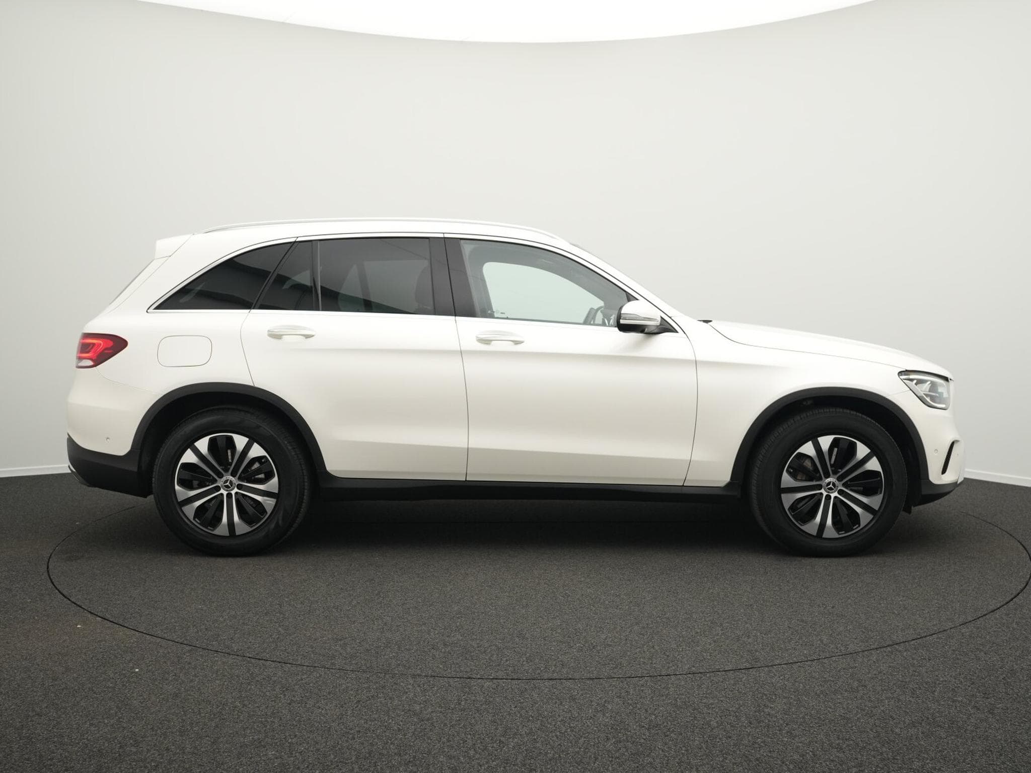 Mercedes GLC 400 d 4MATIC AMG-Line (2022) - Foto 5