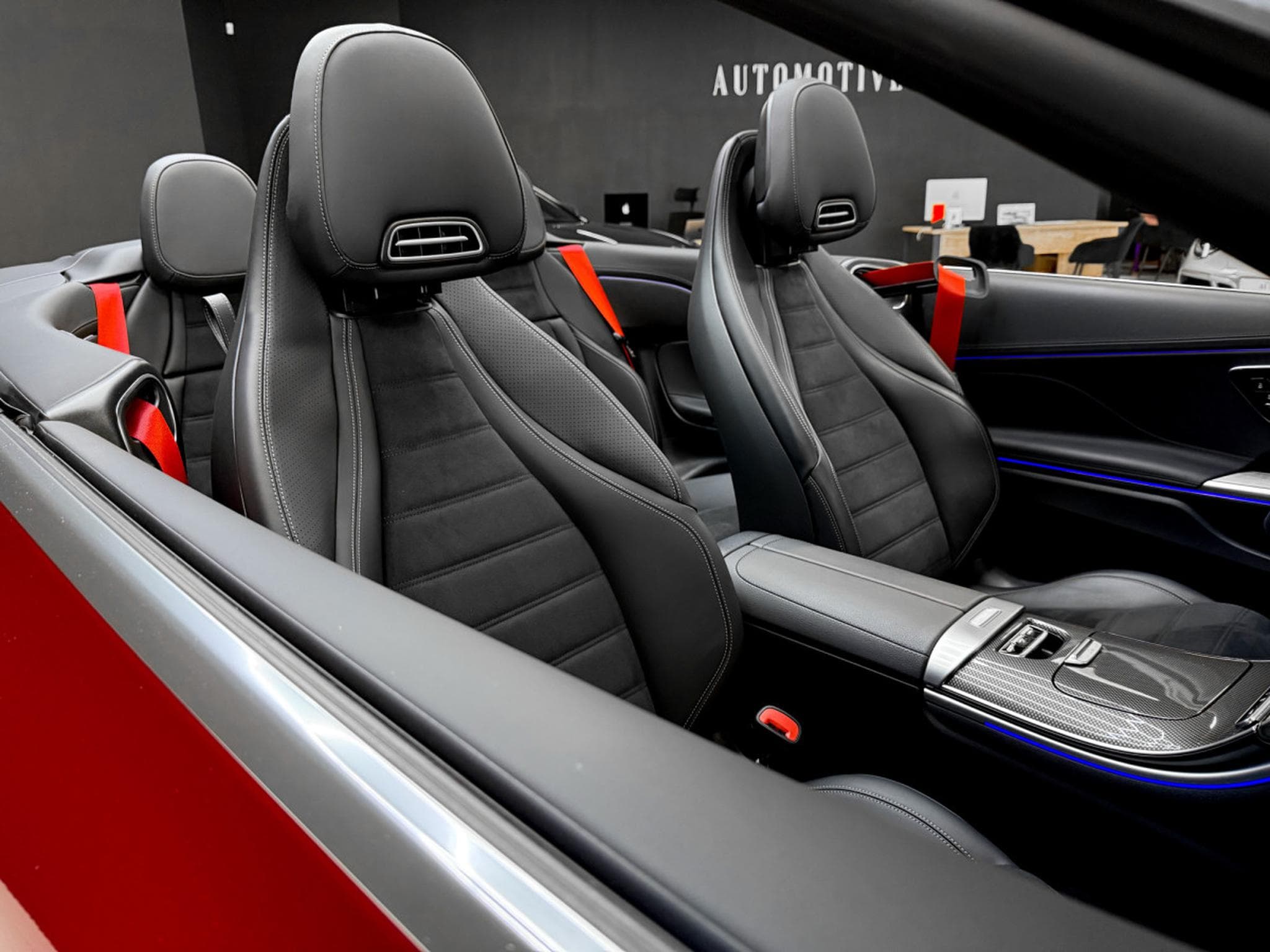 Mercedes CLE 200 Cabriolet / AMG / KEYLESS / BURMESTER / ACC (2025) - Photo 17