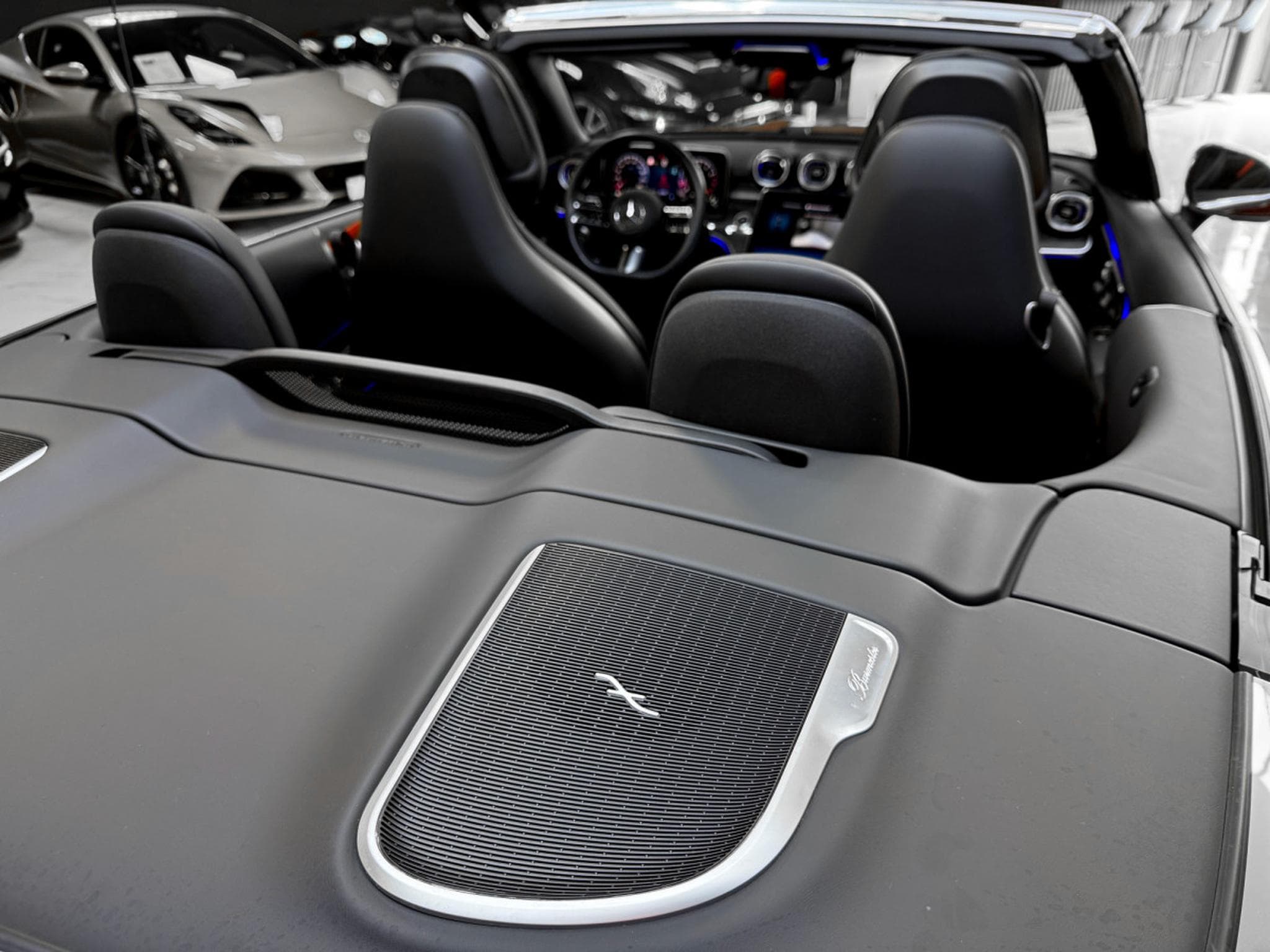 Mercedes CLE 200 Cabriolet / AMG / KEYLESS / BURMESTER / ACC (2025) - Photo 18