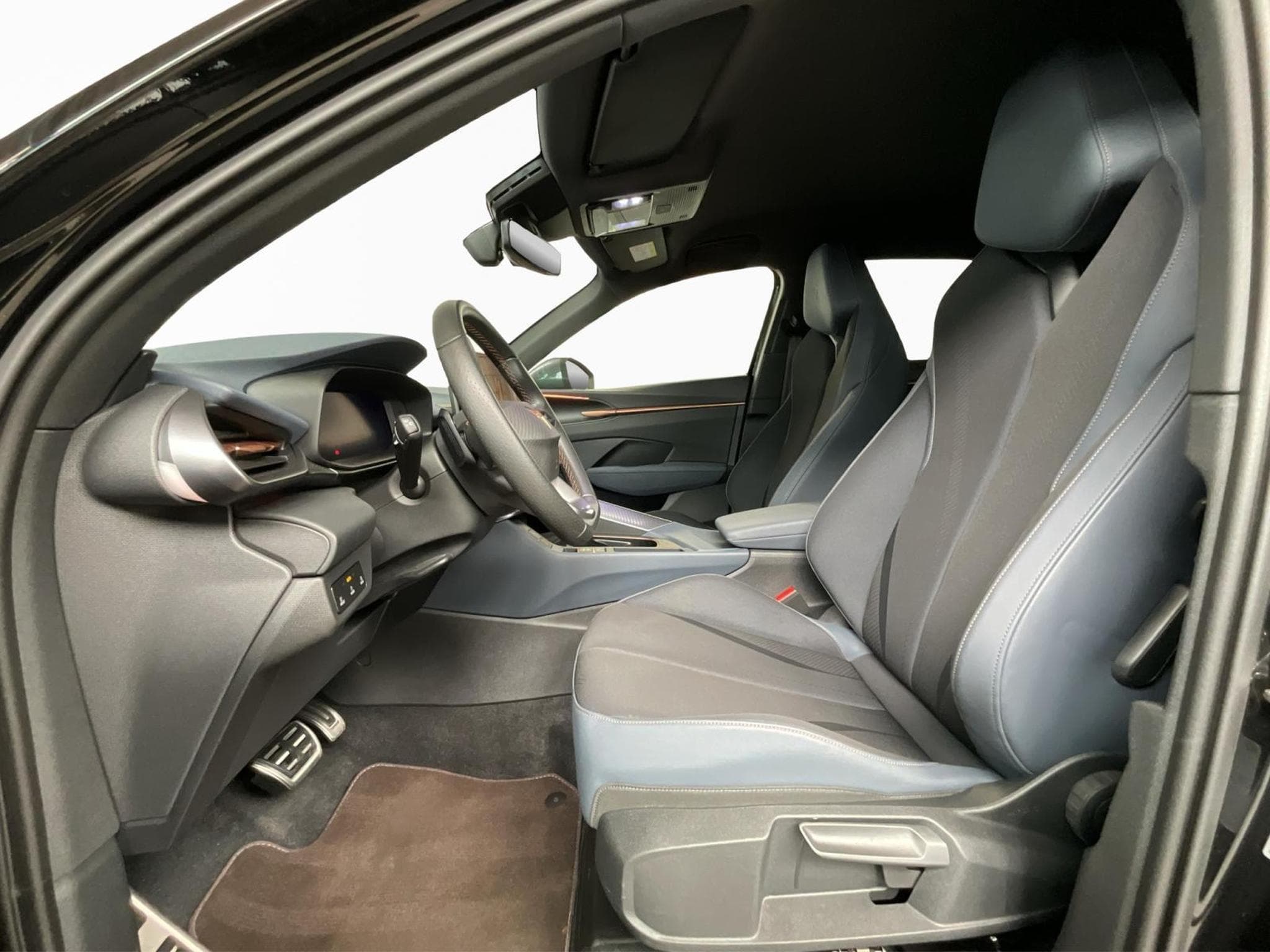 Cupra Terramar DSG+Digi.-Drive+RearView+LED (2025) - Photo 11