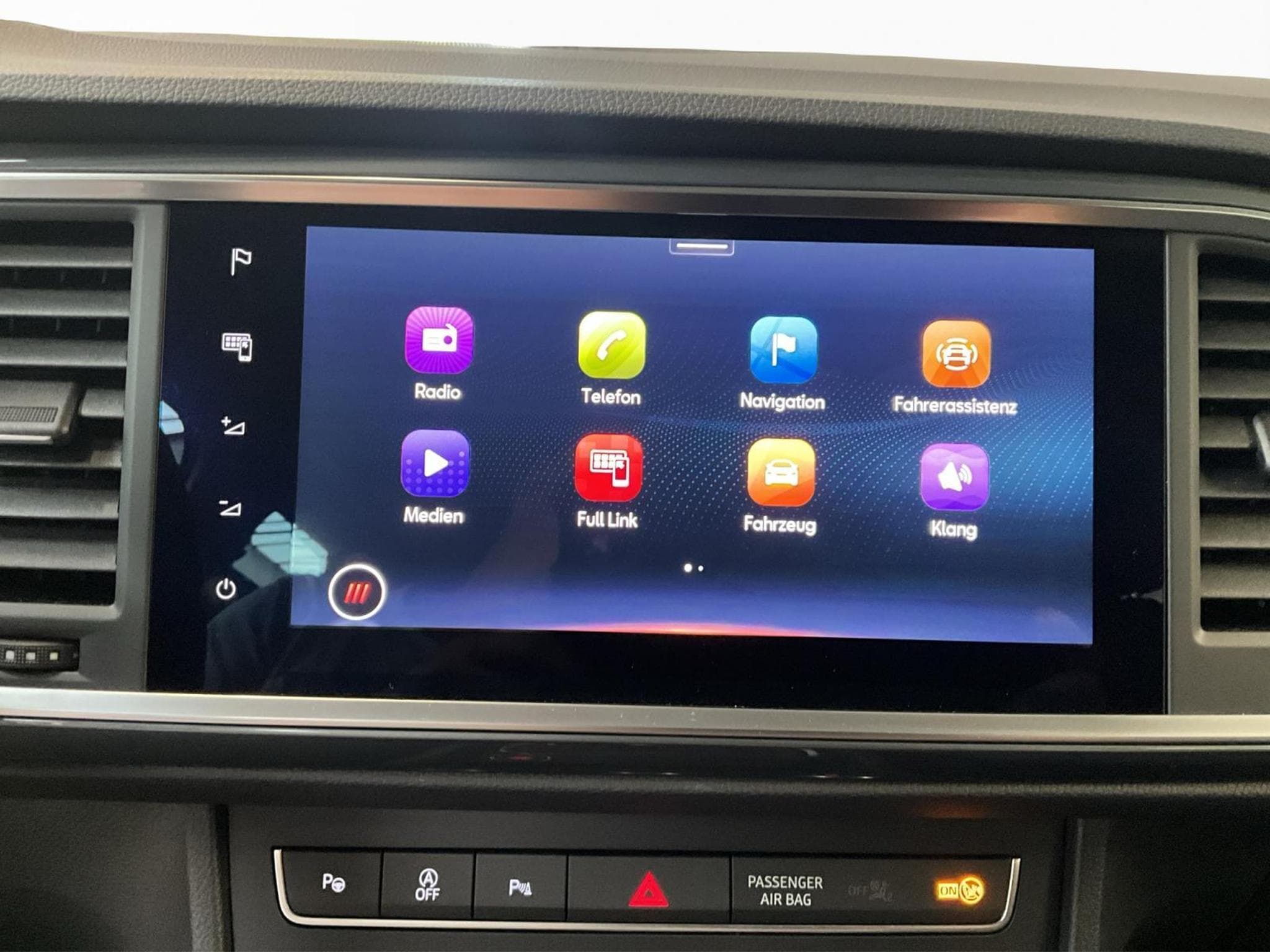 Seat Ateca Style+DSG+P.Black-Ext.+RearView+Dinamica+FullLink+AHK (2022) - Photo 13