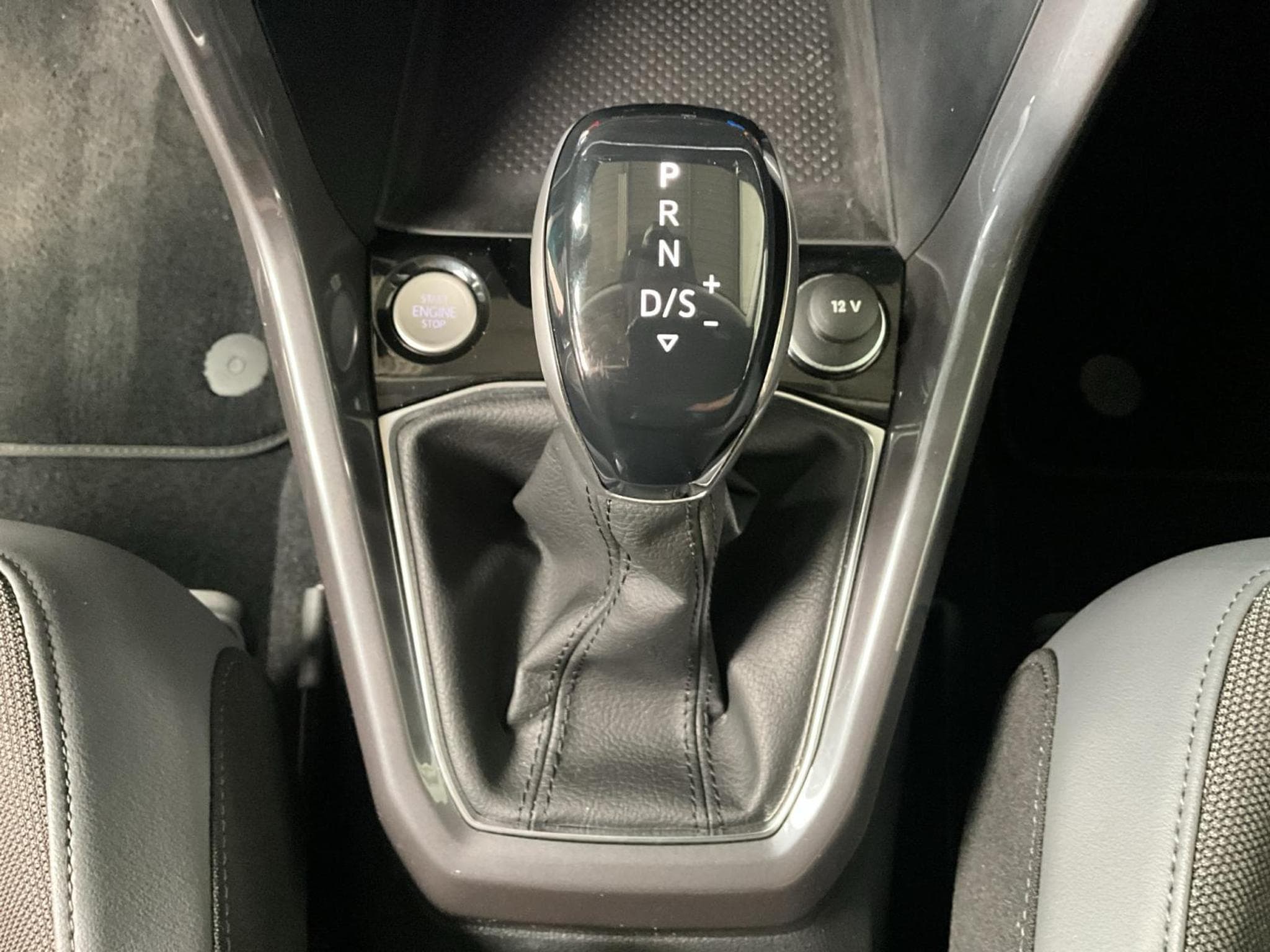 VW T-Cross Style+DSG+R-line+LM17+P.Tech+Keyless (2022) - Photo 12