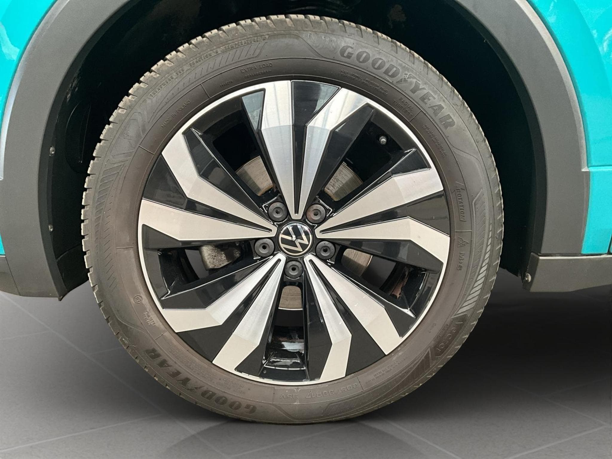 VW T-Cross Style+DSG+R-line+LM17+P.Tech+Keyless (2022) - Photo 8