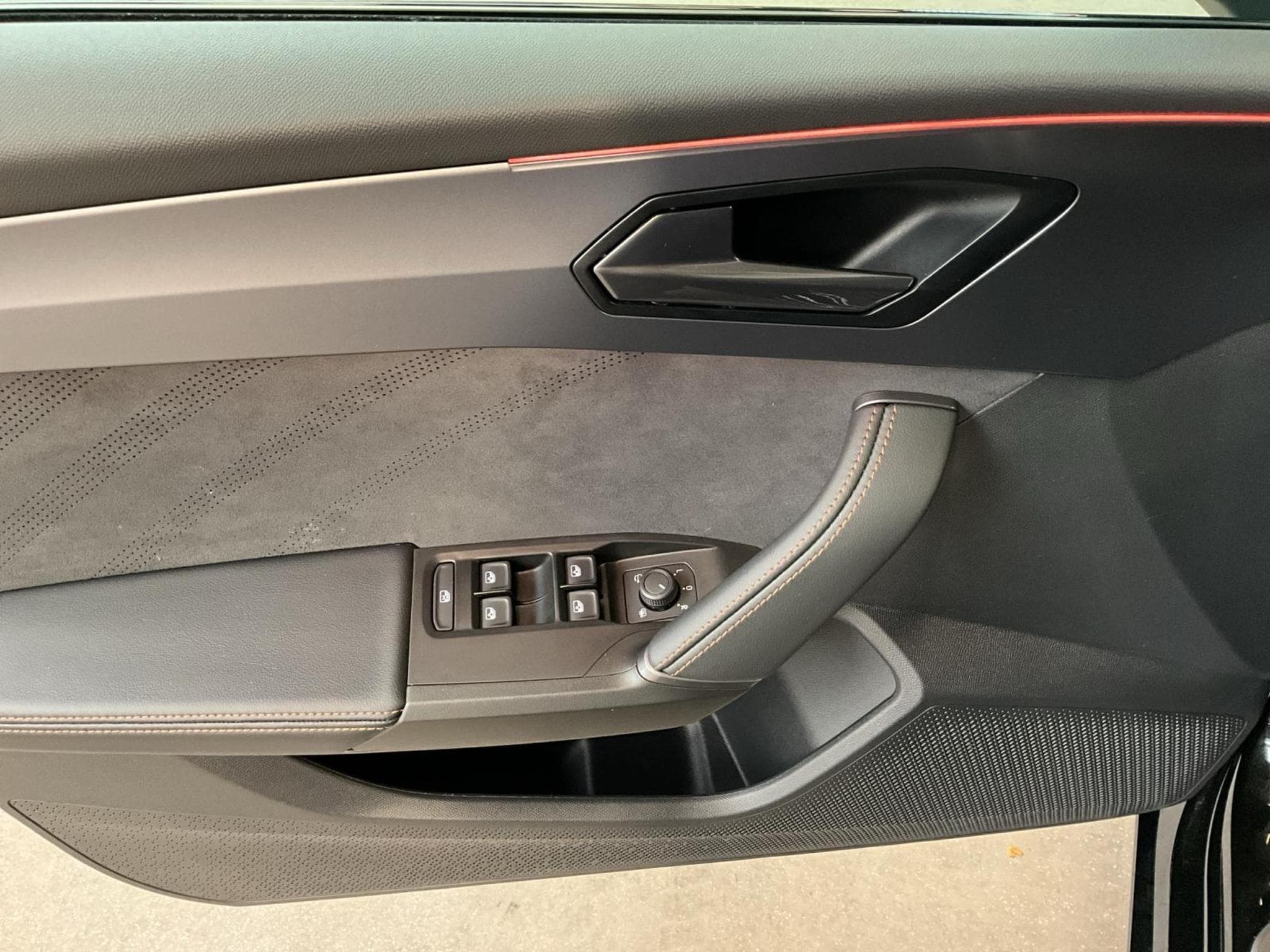 Cupra Leon DSG+Dinamica+Pure-Perf.+Int.Drive (2025) - Photo 10