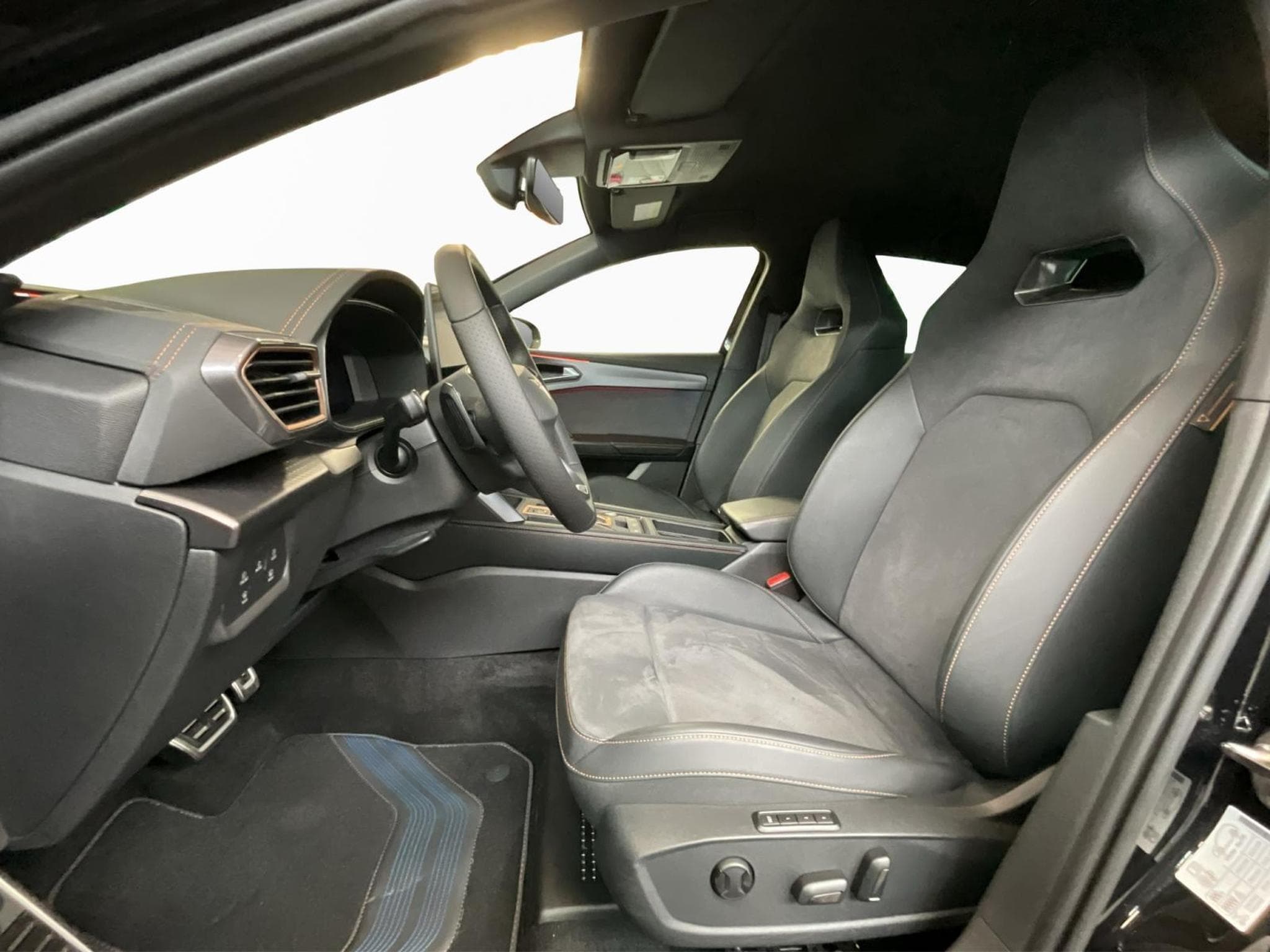 Cupra Leon DSG+Dinamica+Pure-Perf.+Int.Drive (2025) - Photo 11