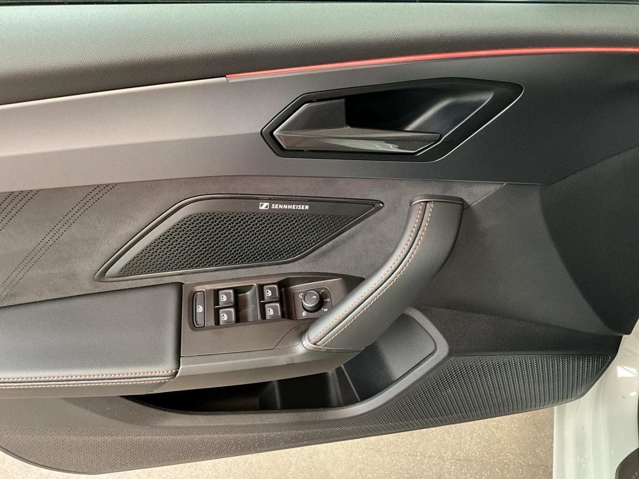 Cupra Leon DSG+Dinamica+Pure-Perf.+Int.-Drive (2025) - Photo 10