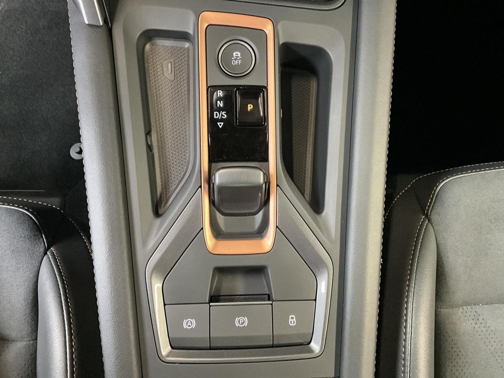 Cupra Leon DSG+Dinamica+Pure-Perf.+Int.-Drive (2025) - Photo 14