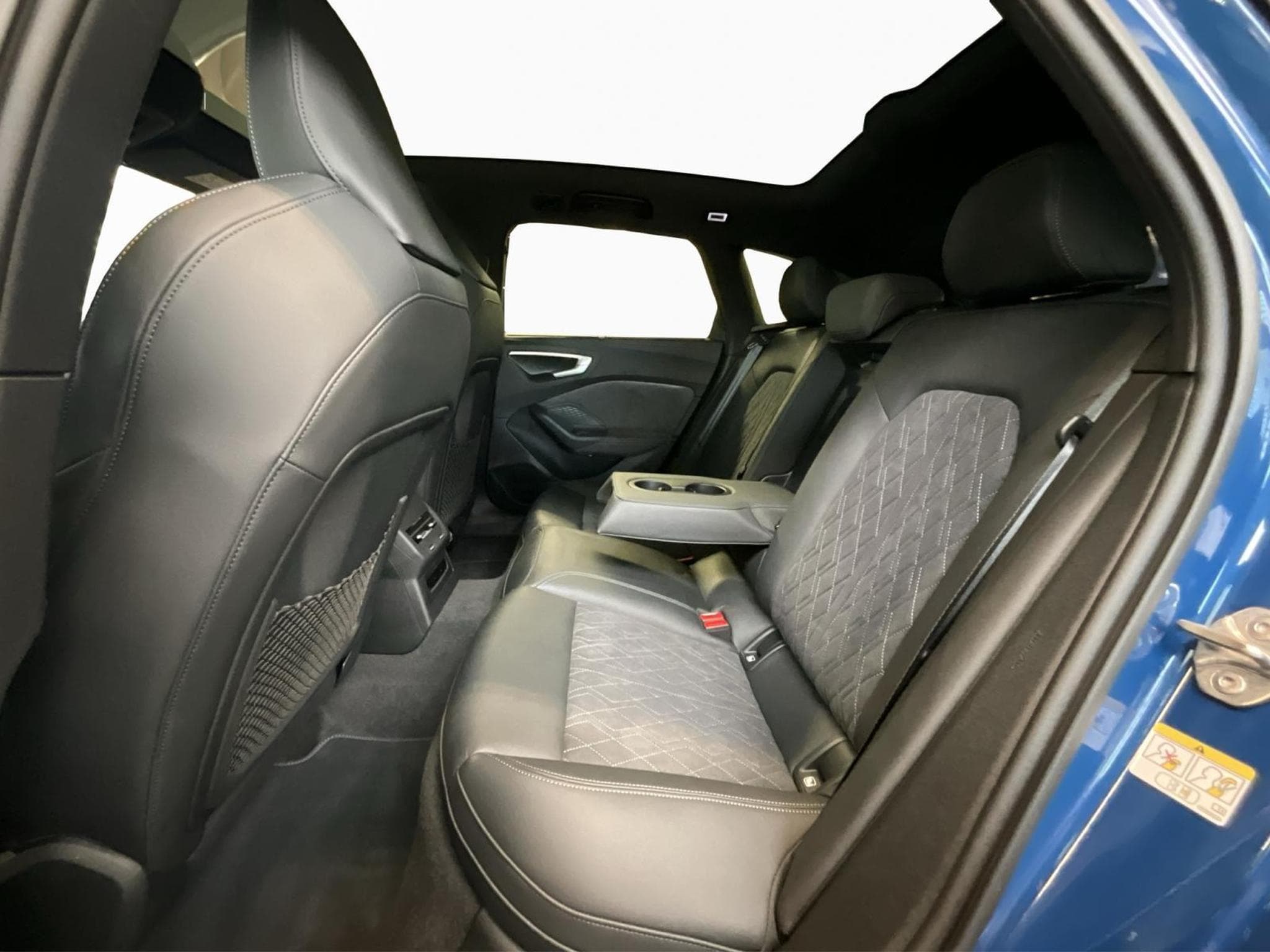 Audi S5 AVANT+Quattro+TechPlus+AHK+Pano (2025) - Foto 18