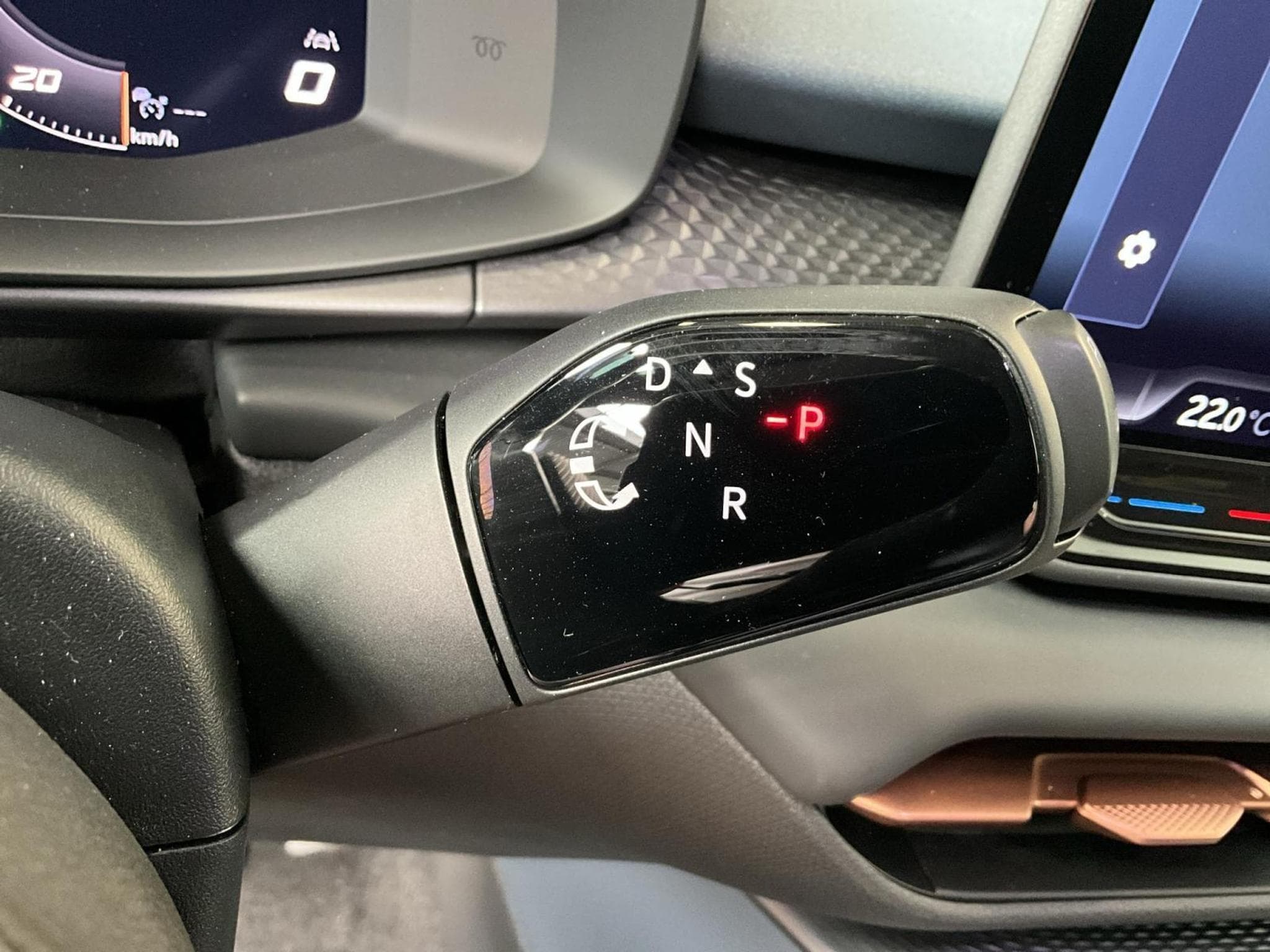 Cupra Terramar DSG+Digi.-Drive+RearView+LED (2025) - Photo 13