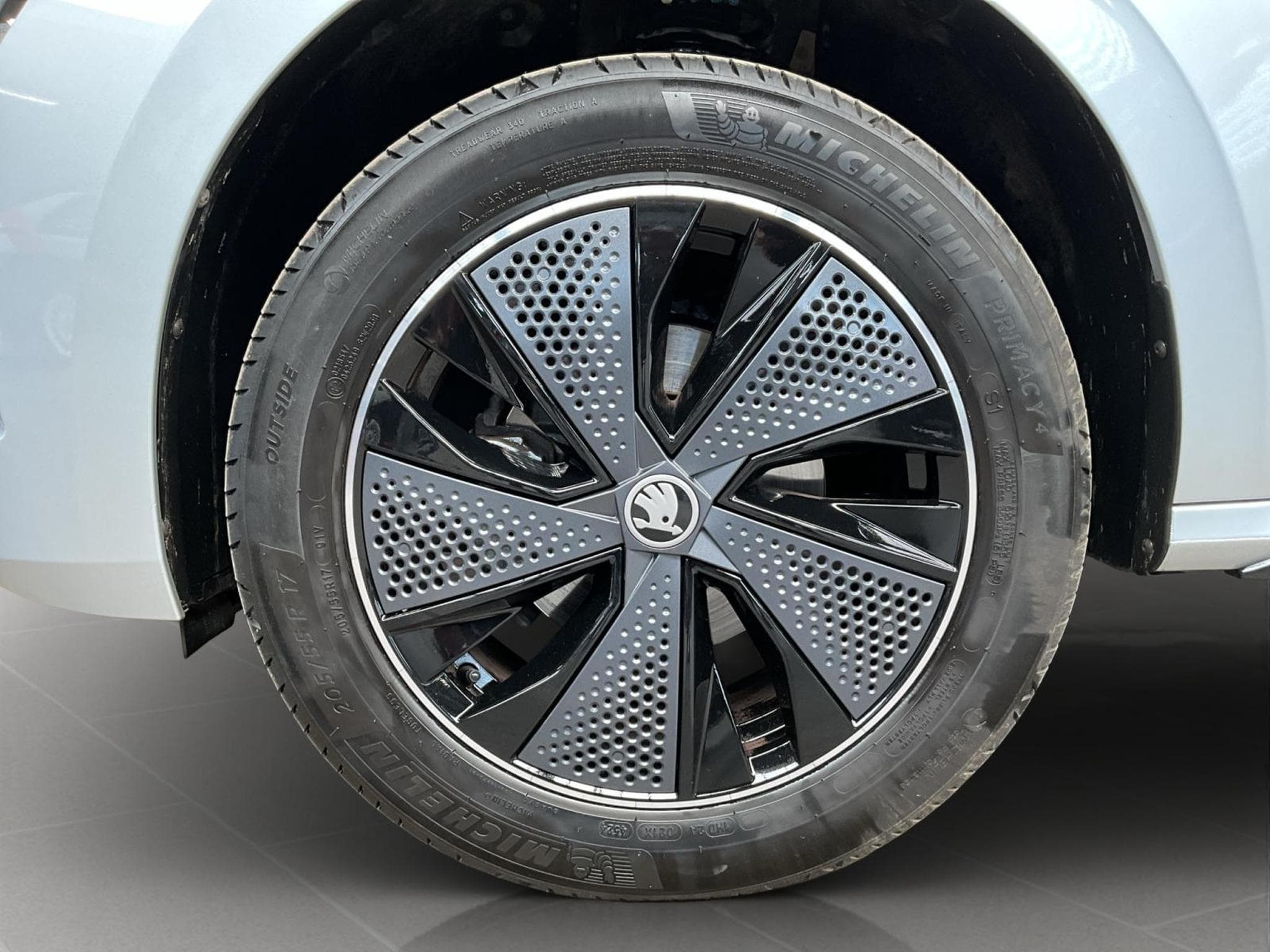 Skoda Kamiq Monte-Carlo+DSG+Led+Pano+Navi+DAB+ (2025) - Foto 8