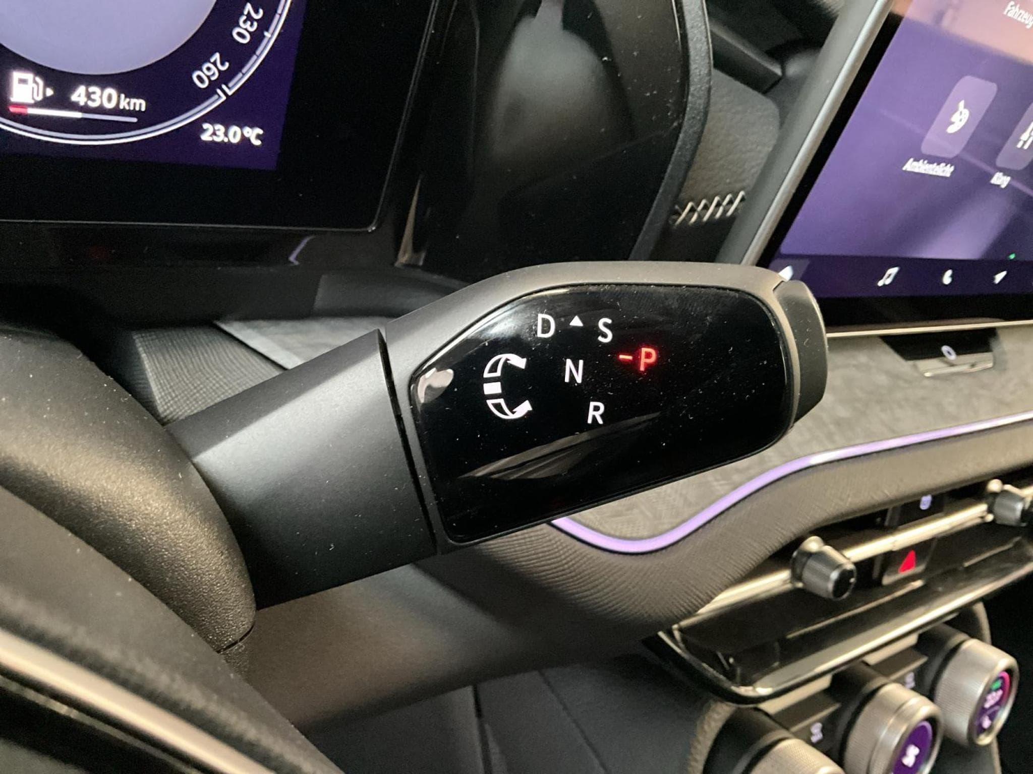 Skoda Kodiaq Selection+DSG+P.Acoustique+Suite-Black+AHK (2024) - Photo 13
