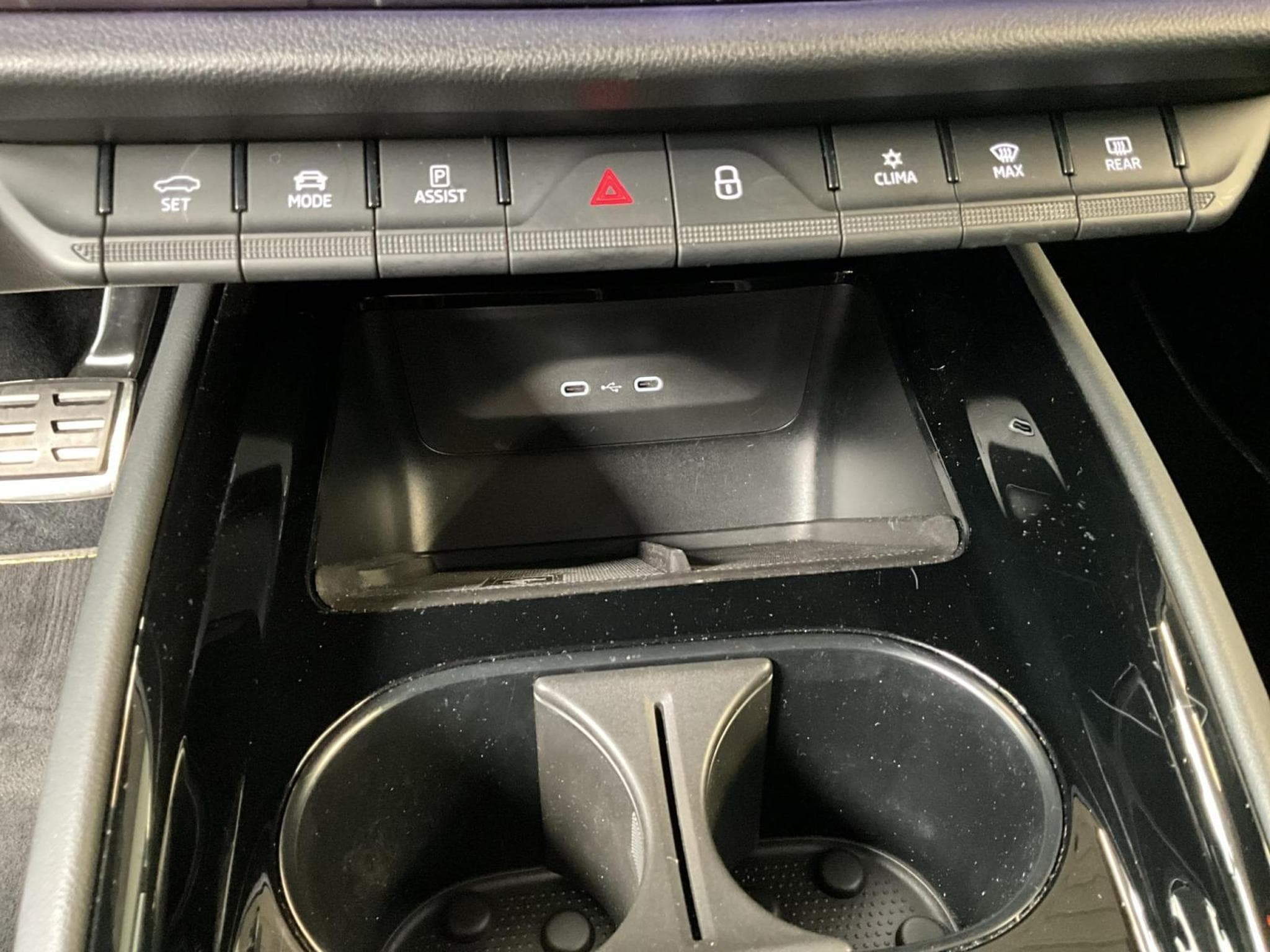 Skoda Enyaq 77kWh+RS+4x4+MAXX+AHK+LED+NAVI (2023) - Photo 17