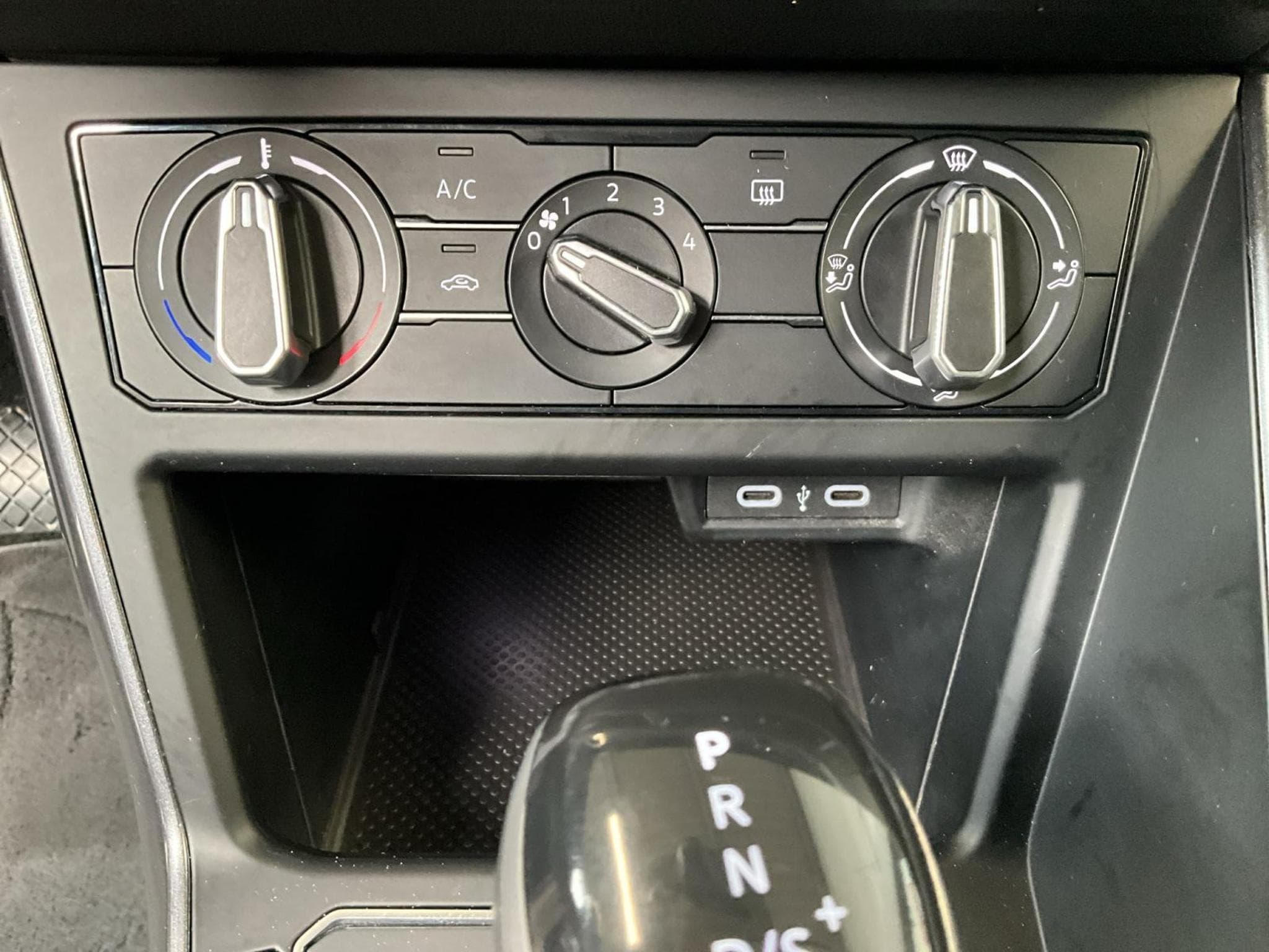 VW Polo Style+DSG+IQ-Drive+Digi+ (2024) - Photo 14