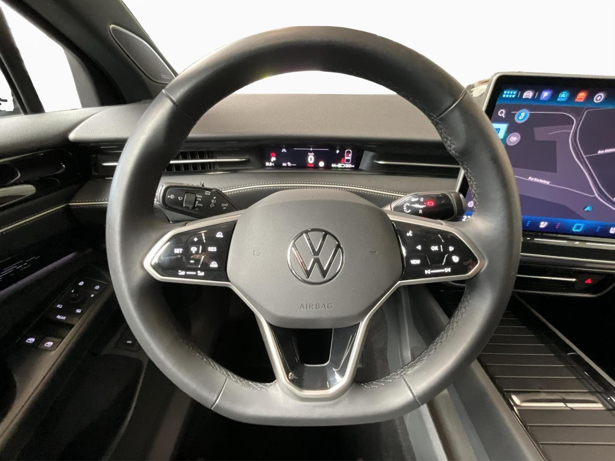 VW ID.7 77kWh+Tourer-Pro+Black-Style+IQ-Drive+P.Confort+AHK (2025) - Photo 13