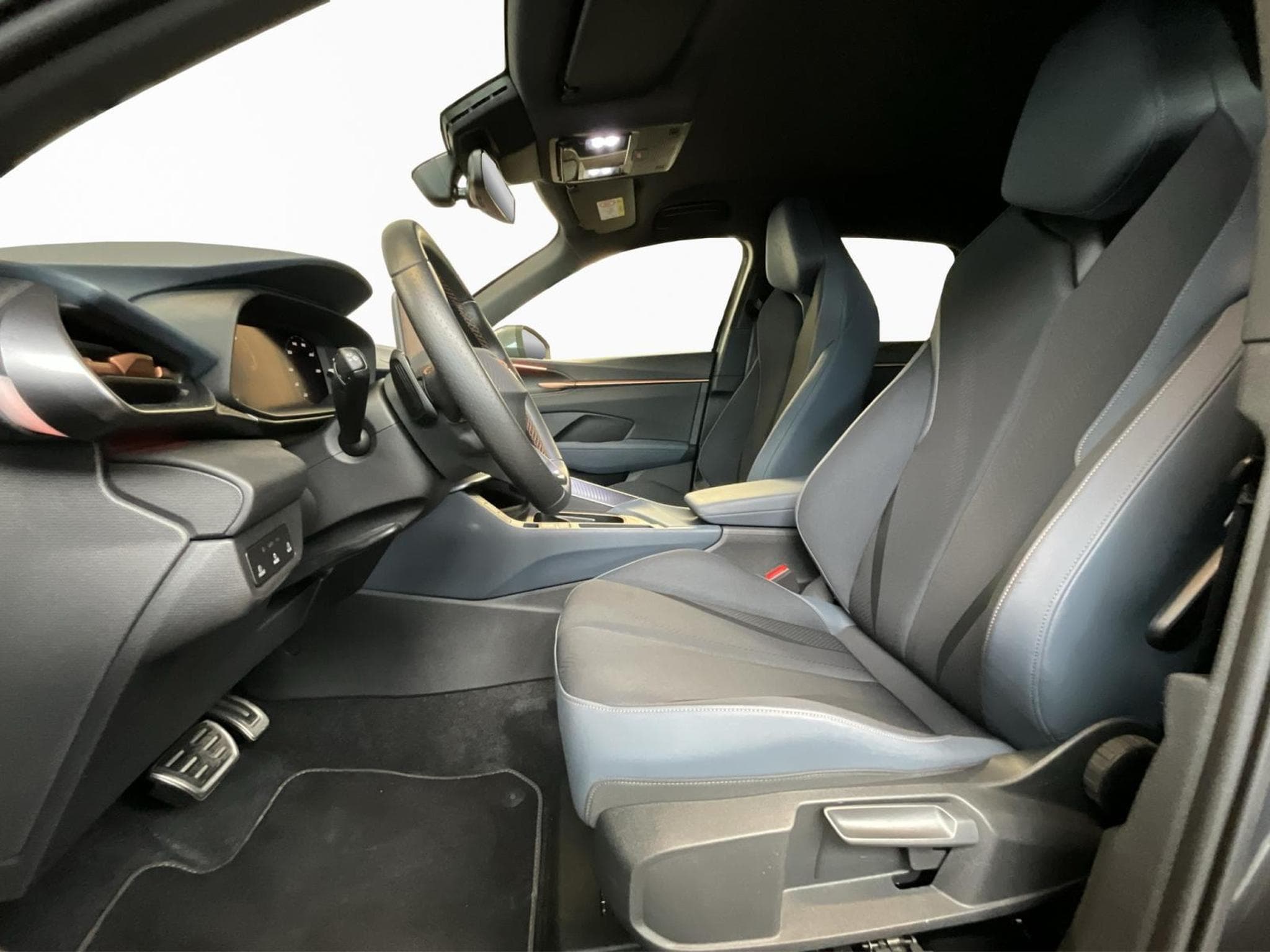 Cupra Terramar DSG+Digi.-Drive+RearView+LED (2025) - Photo 11