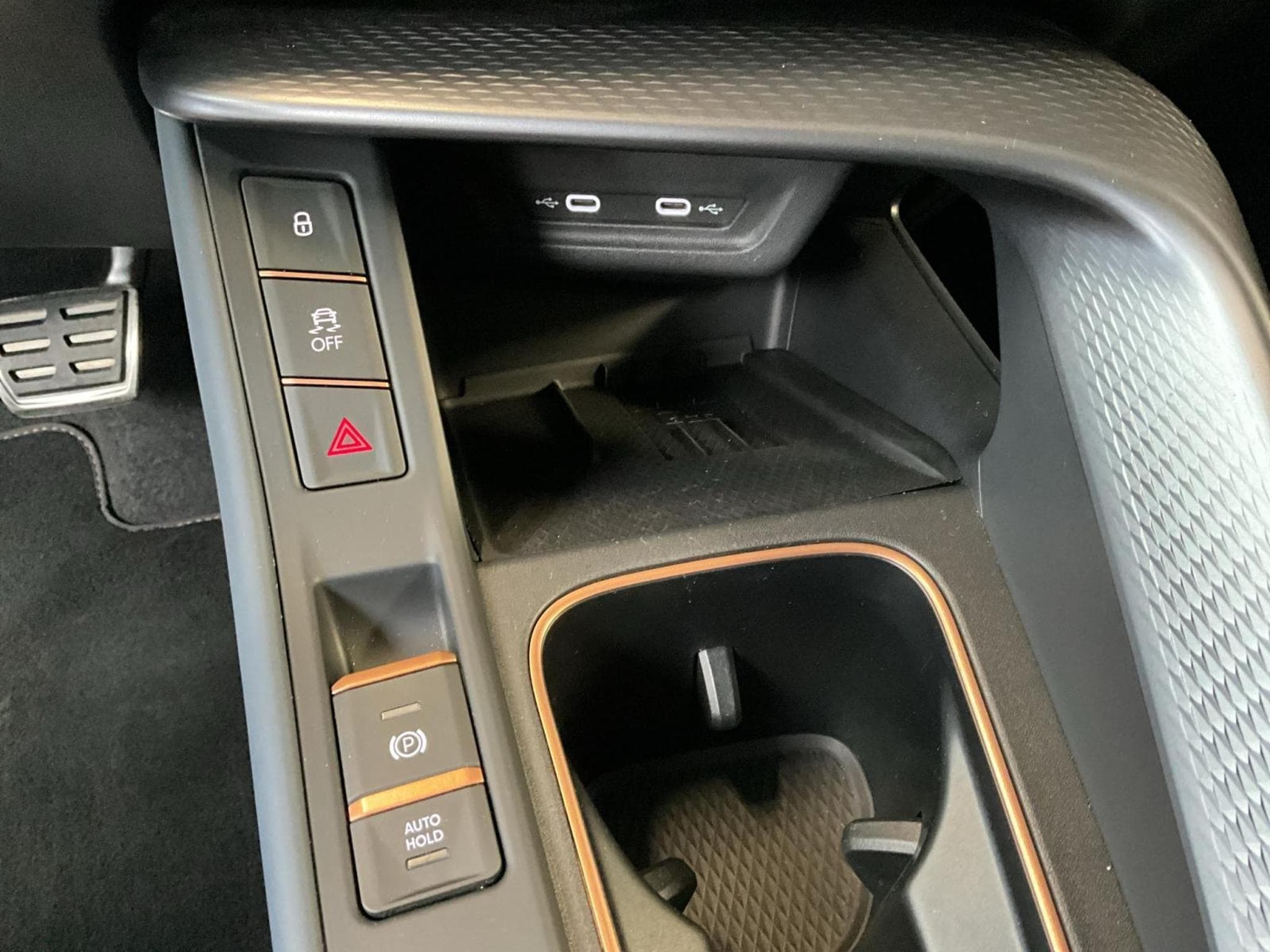 Cupra Terramar DSG+Digi.-Drive+RearView+LED (2025) - Photo 14