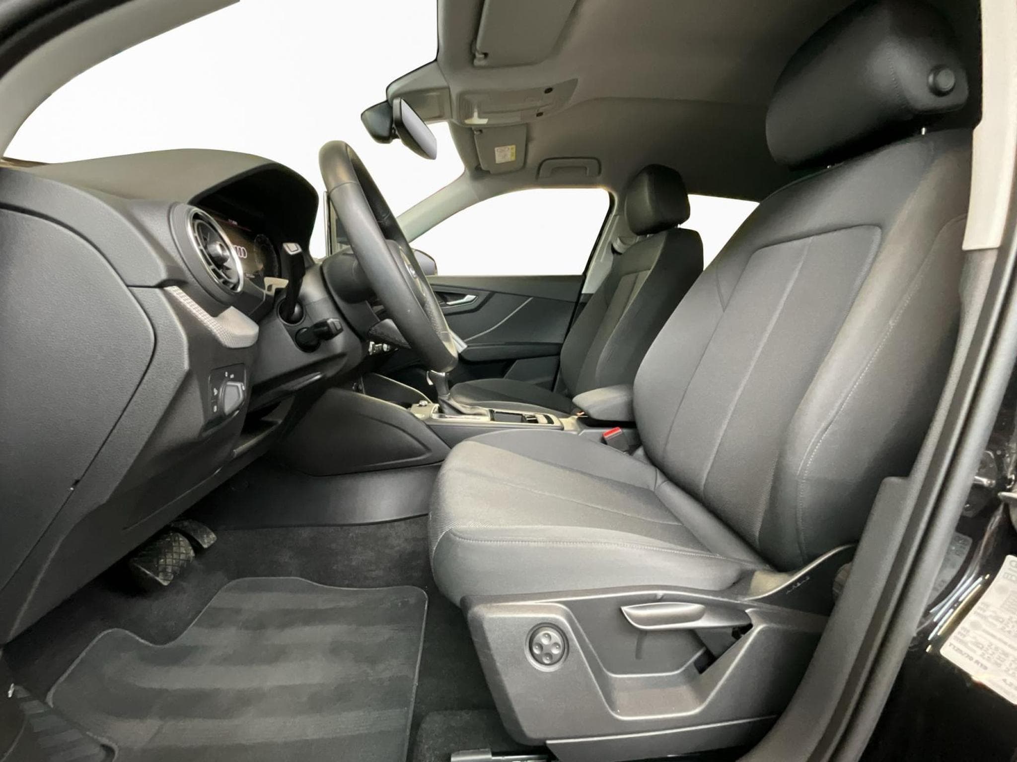 Audi Q2 Advanced+35TFSI+S-Tronic+P.Business+P.Confort+ (2025) - Foto 11