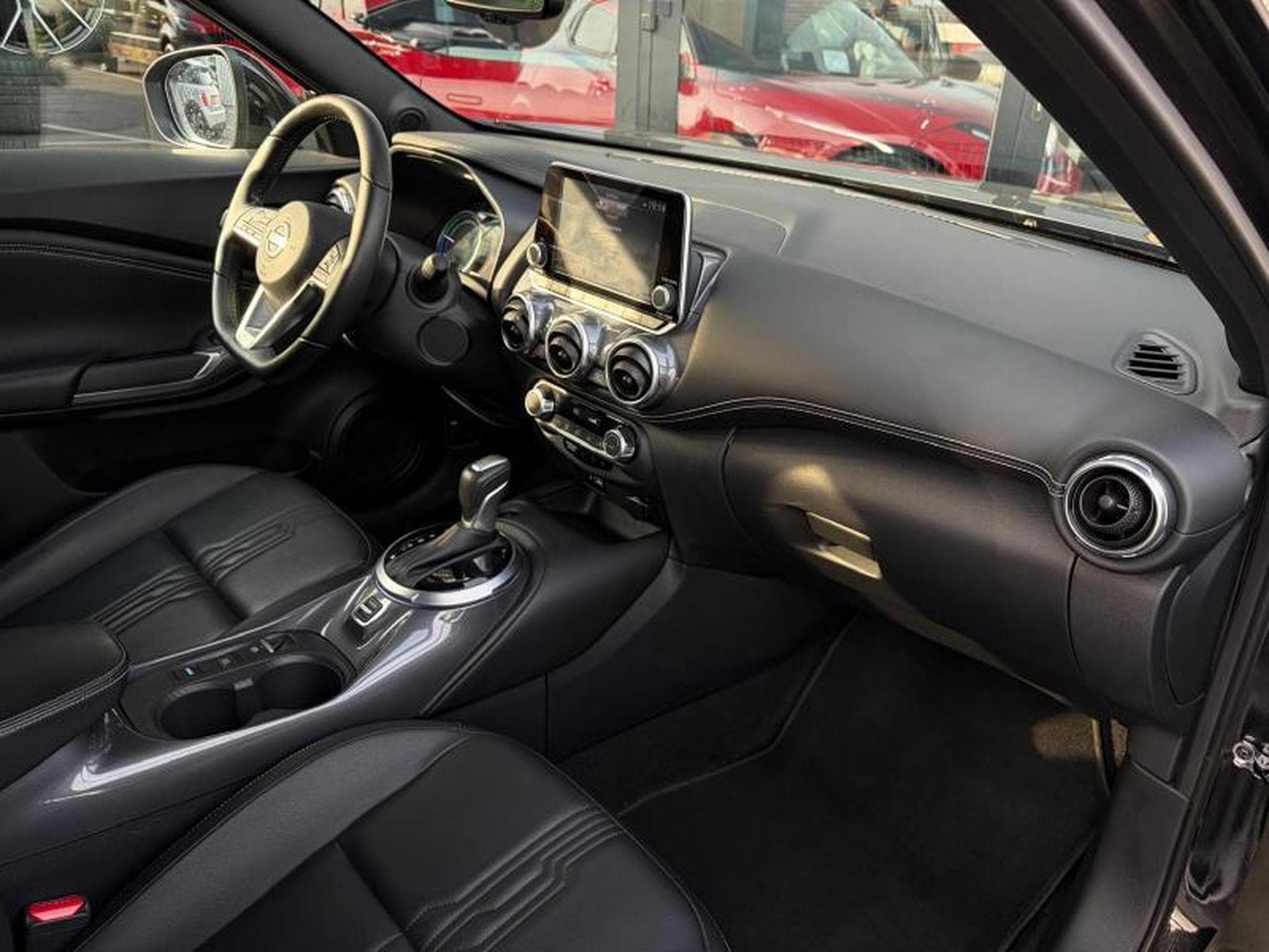 Nissan Juke 1.6 Tekna Hybrid (2026) - Photo 6