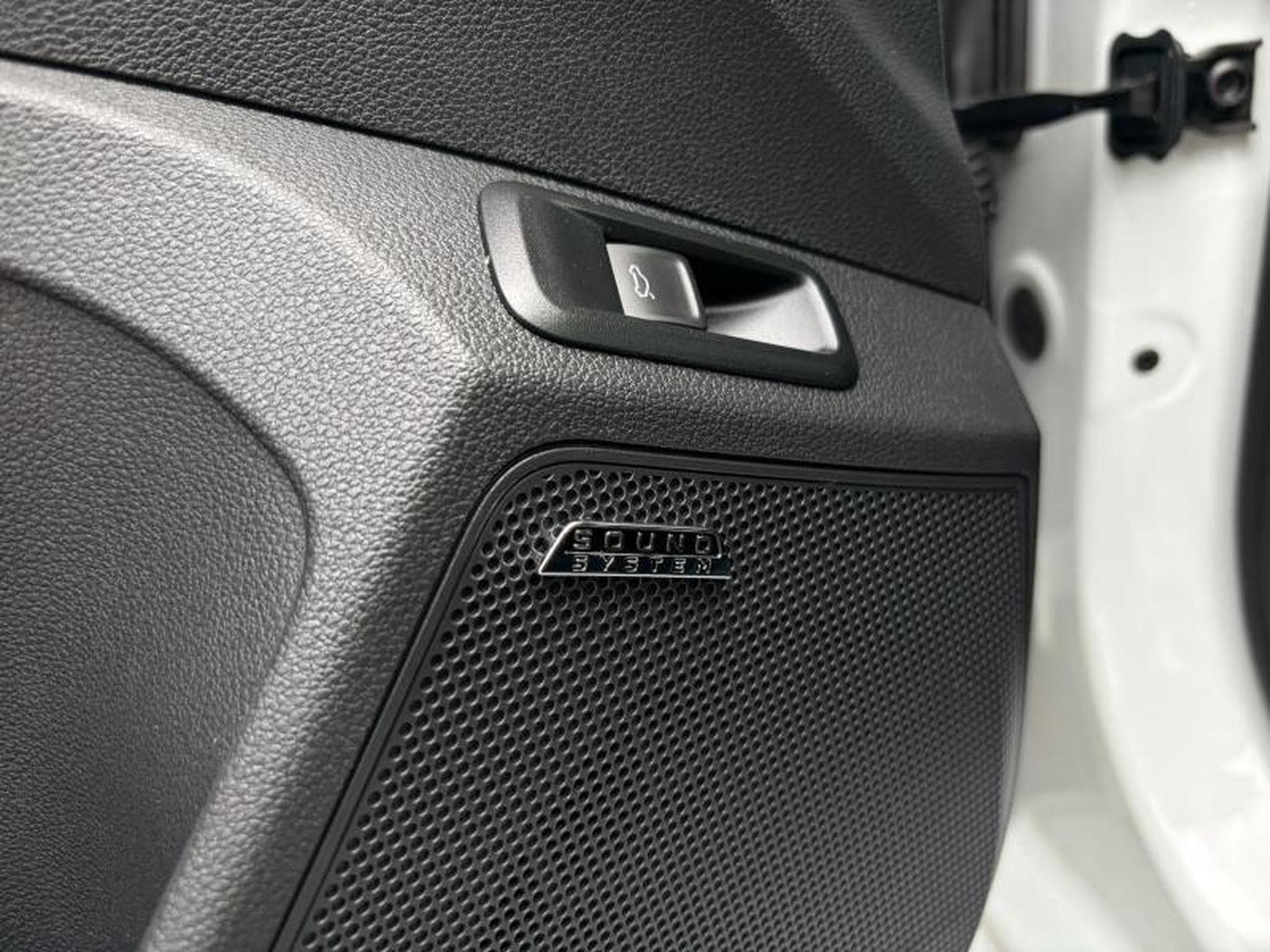 Skoda Kamiq Monte Carlo/Camera/Toit Panoramique/Sièges chauffants (2022) - Foto 16