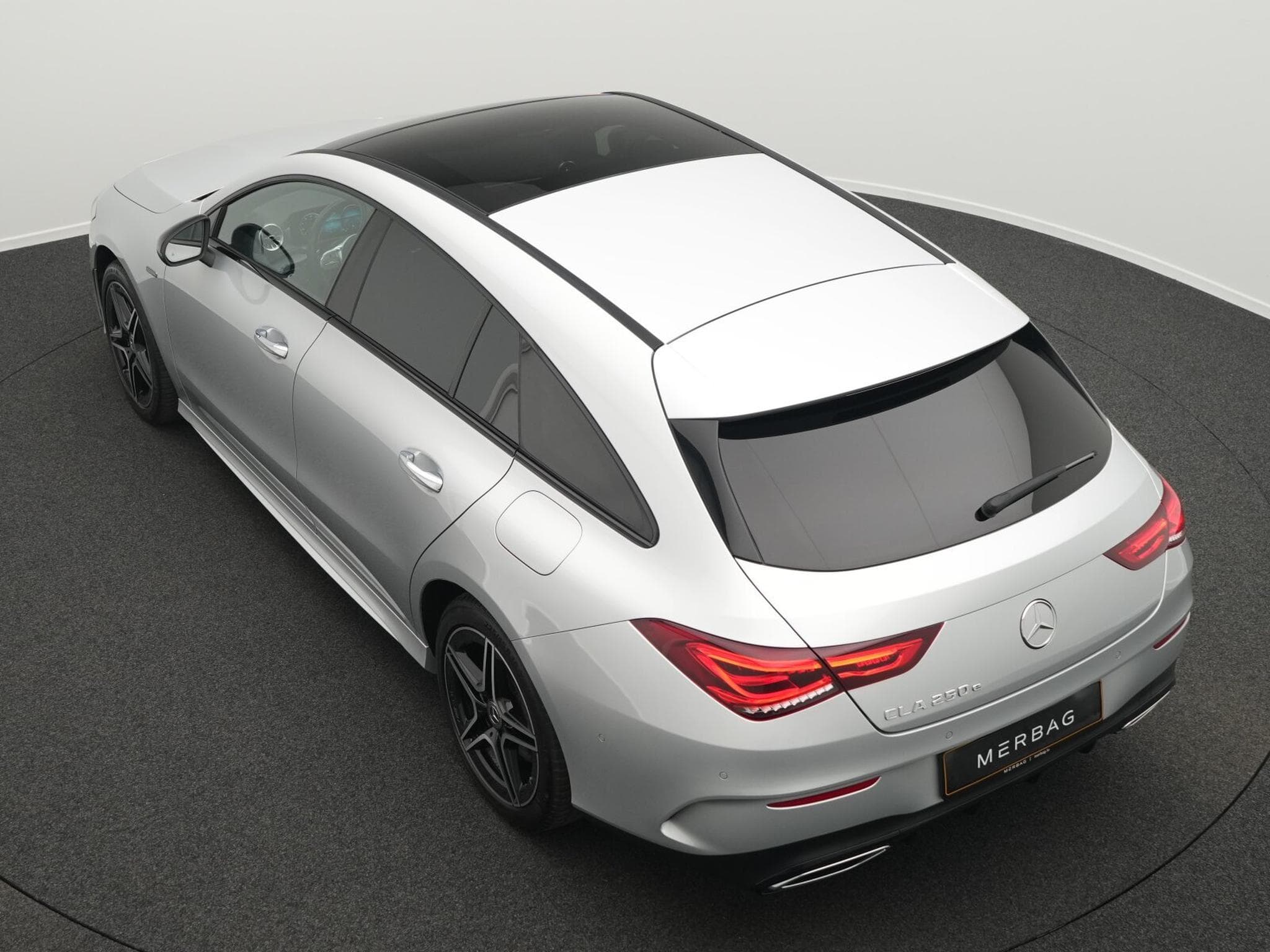 Mercedes CLA 250 e Shooting B Multi+Pano+AHK+Night (2020) - Foto 11