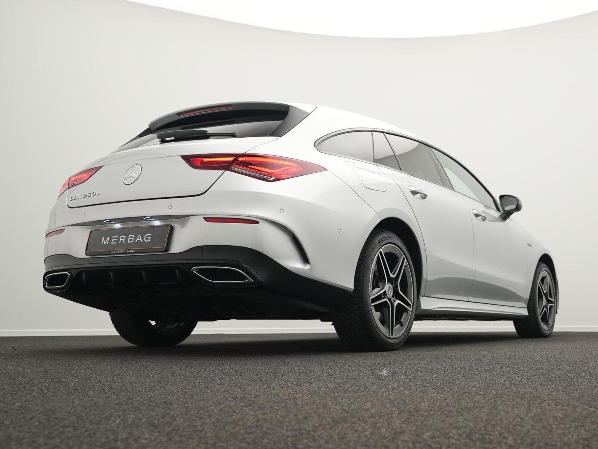 Mercedes CLA 250 e Shooting B Multi+Pano+AHK+Night (2020) - Foto 9