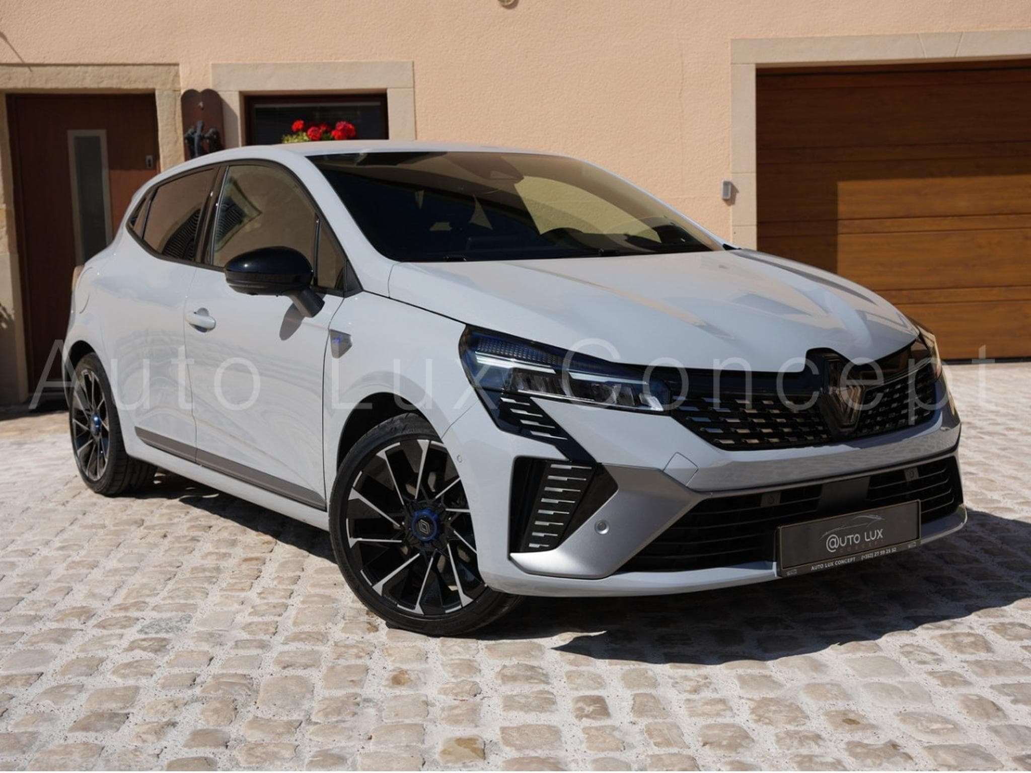 Renault Clio E-Tech Full Hybrid 145 Esprit Alpine (2024) - Foto 2