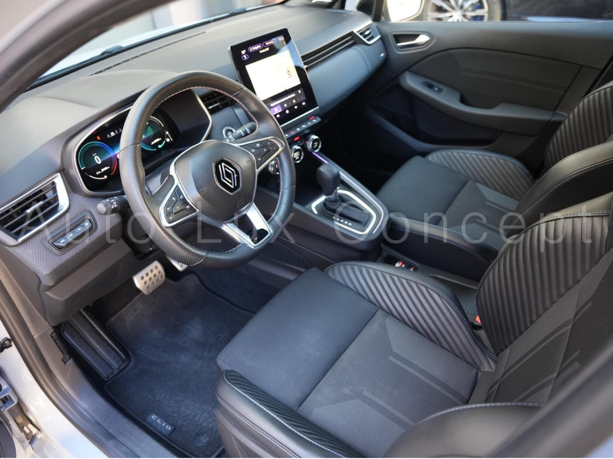Renault Clio E-Tech Full Hybrid 145 Esprit Alpine (2024) - Foto 5