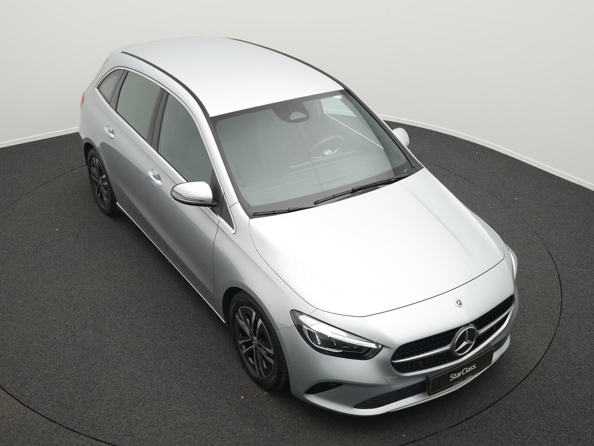 Mercedes B 180 d LED+Kamera+Apple+MBUX (2025) - Foto 10