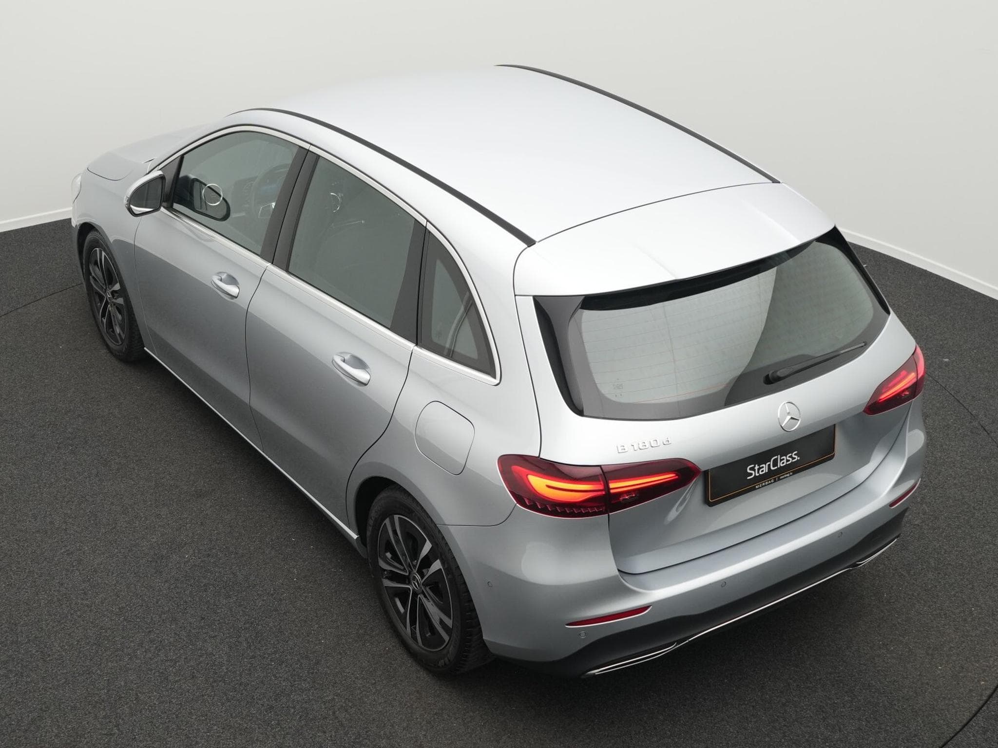 Mercedes B 180 d LED+Kamera+Apple+MBUX (2025) - Foto 11