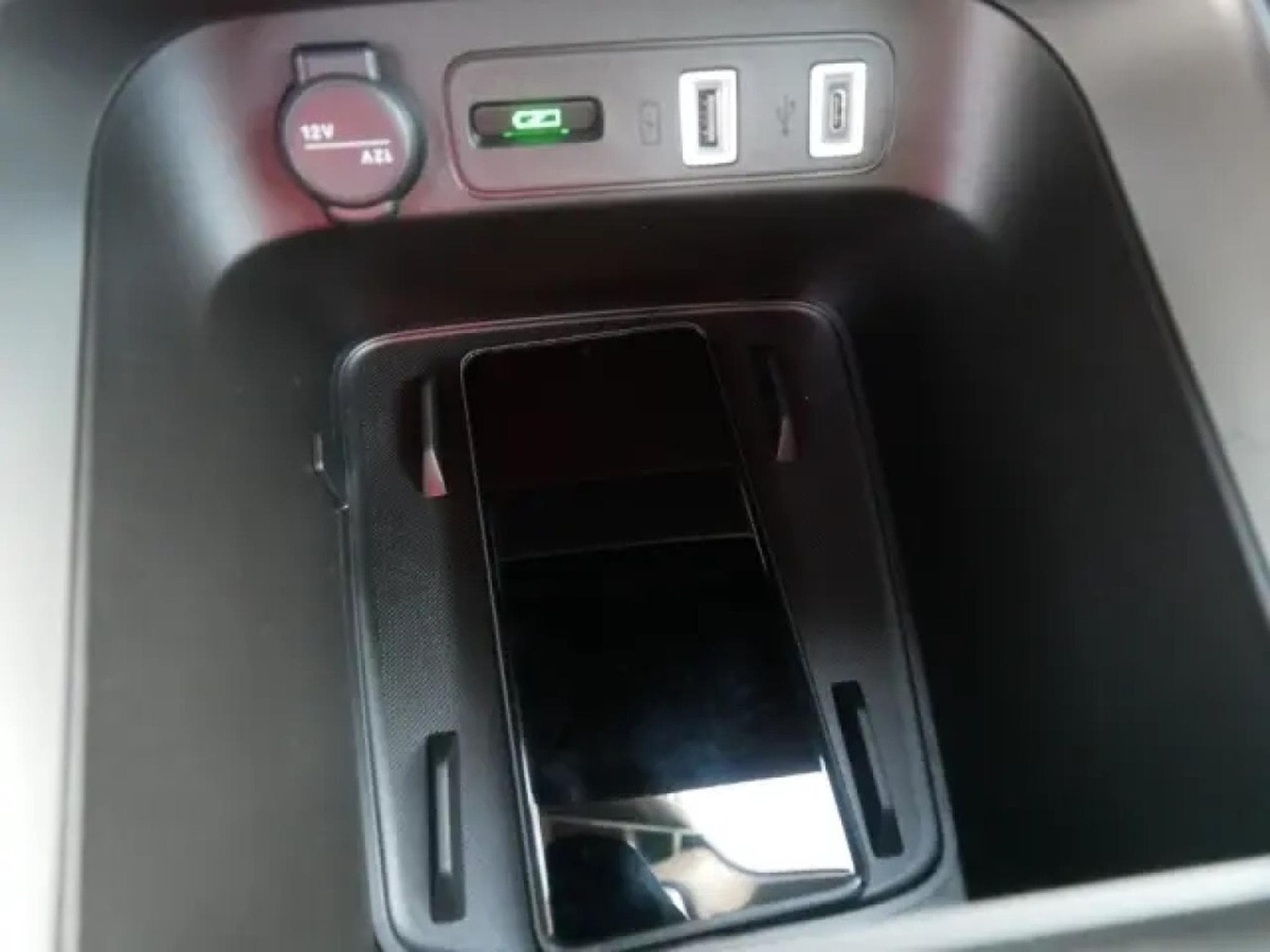 Jeep Avenger Summit 1.2 (2026) - Photo 20