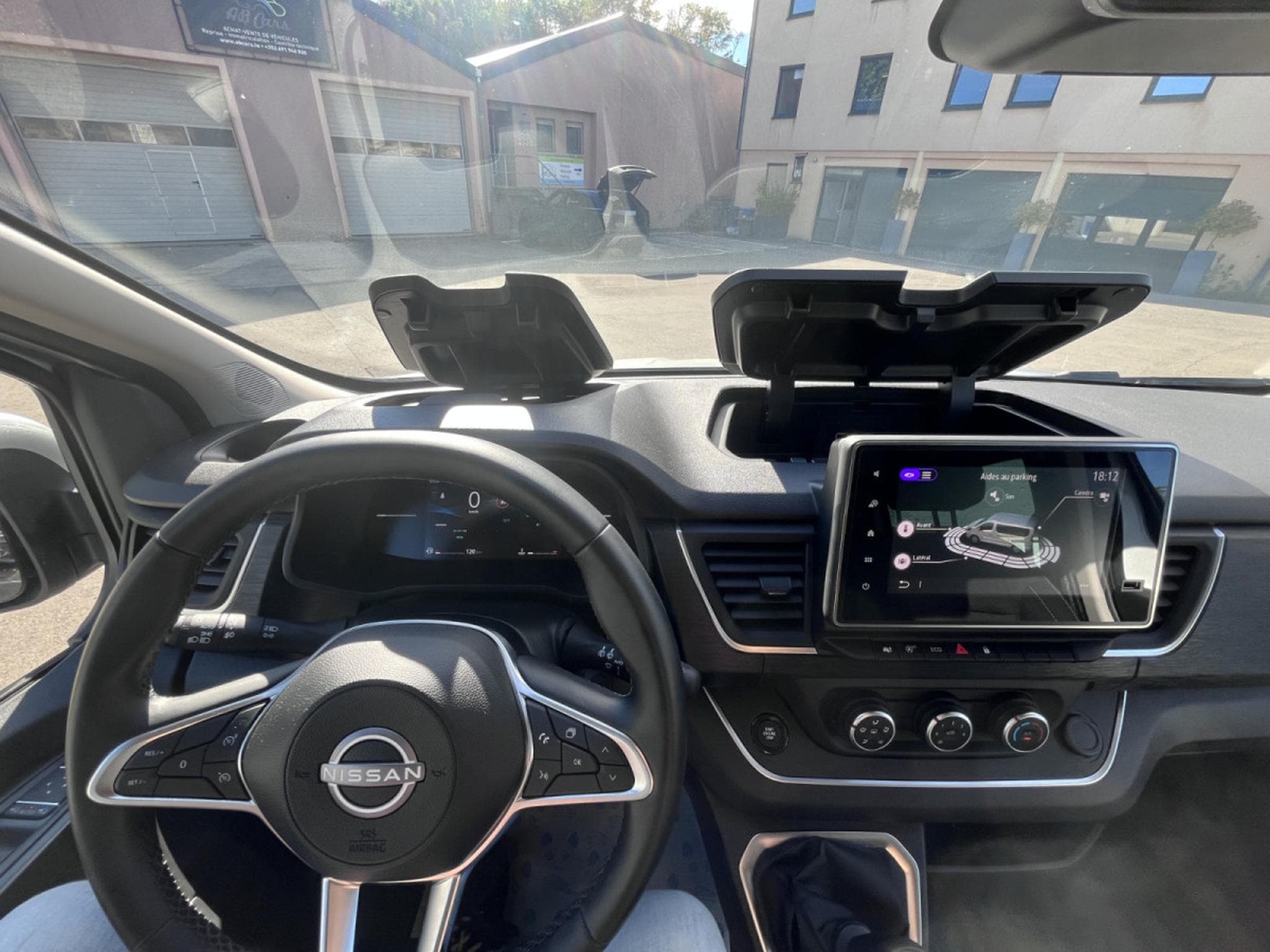 Renault Trafic 2.0dci Tekna 110kw L2H1 3,0t Navi Camera Carplay 9 places (2025) - Photo 8
