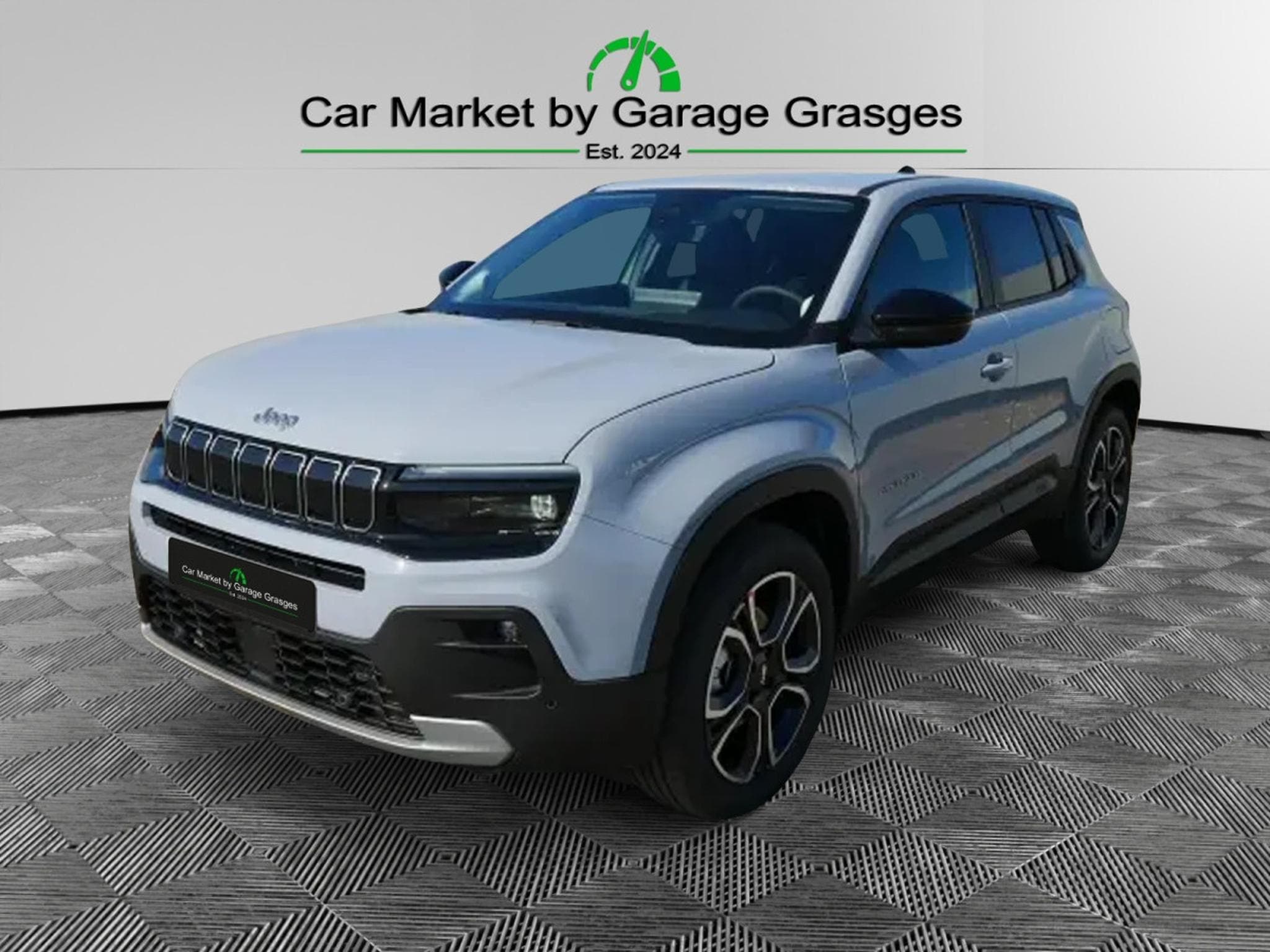 Jeep Avenger Summit e-Hybrid 1.2 (2026) - Photo 1