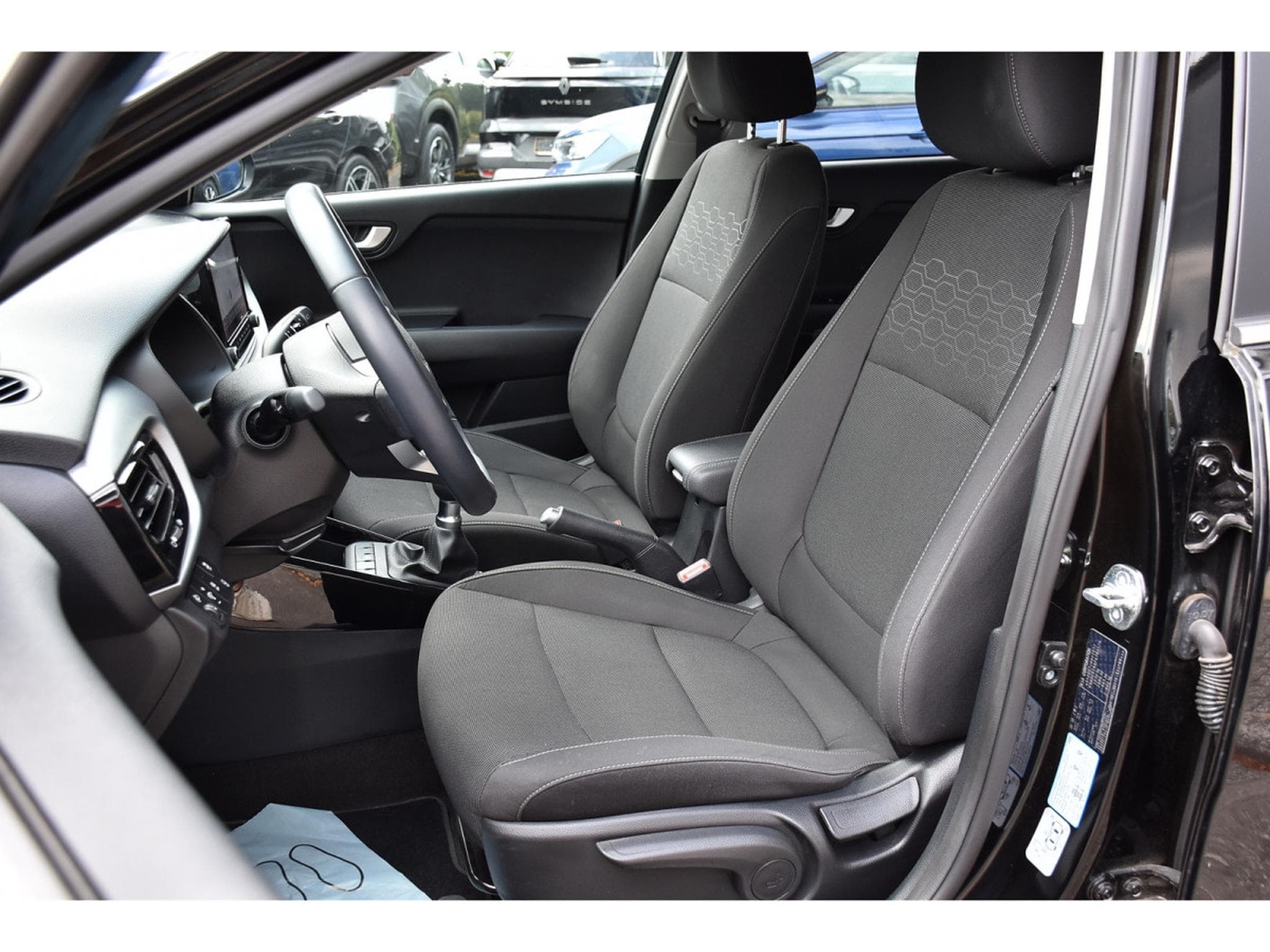 Kia Rio 1.2i Pulse REGUL GPS LANE CAM 1° MAIN (2023) - Foto 6