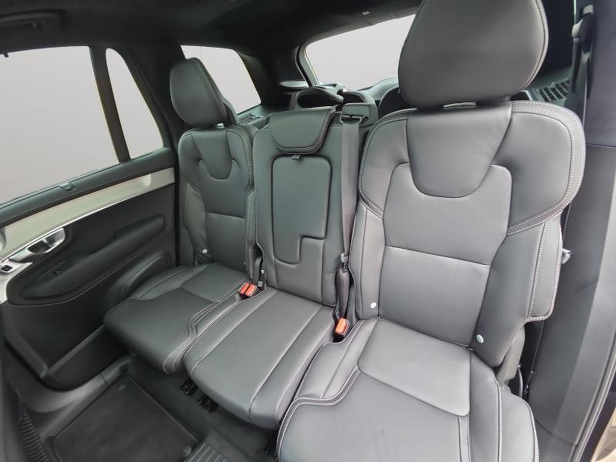 Volvo XC90 T8 BLACK EDITION ULTRA AWD 2027 / Hybride (2026) - Photo 13