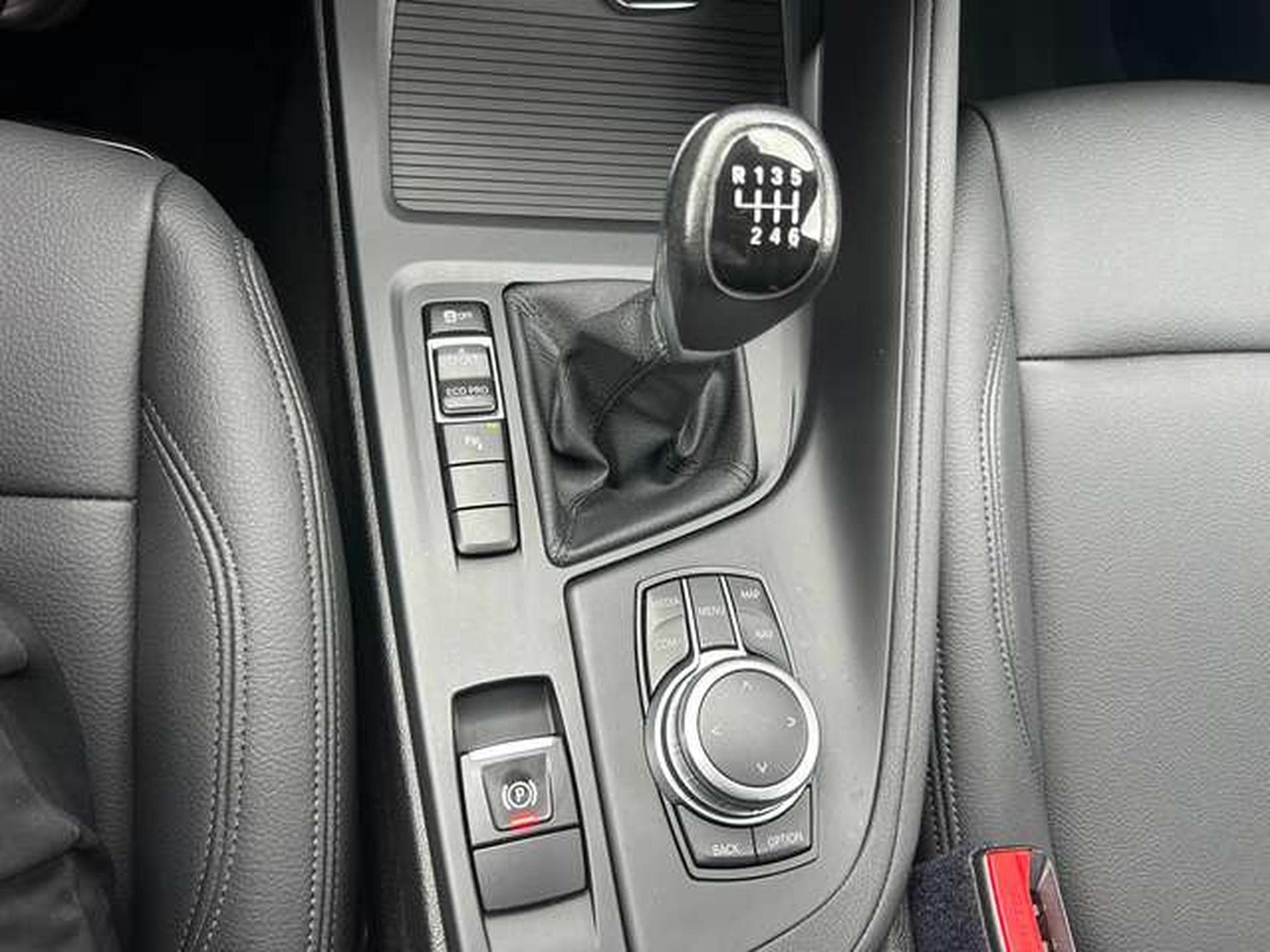 BMW X1 18D S-DRIVE 136CV (2022) - Photo 12