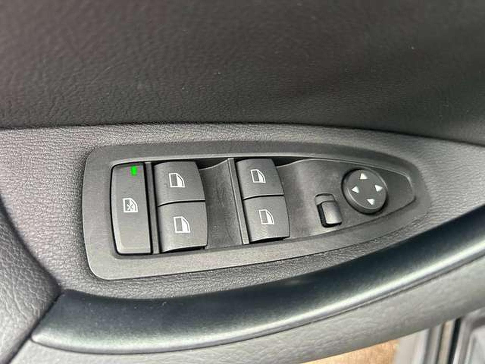 BMW X1 18D S-DRIVE 136CV (2022) - Photo 18