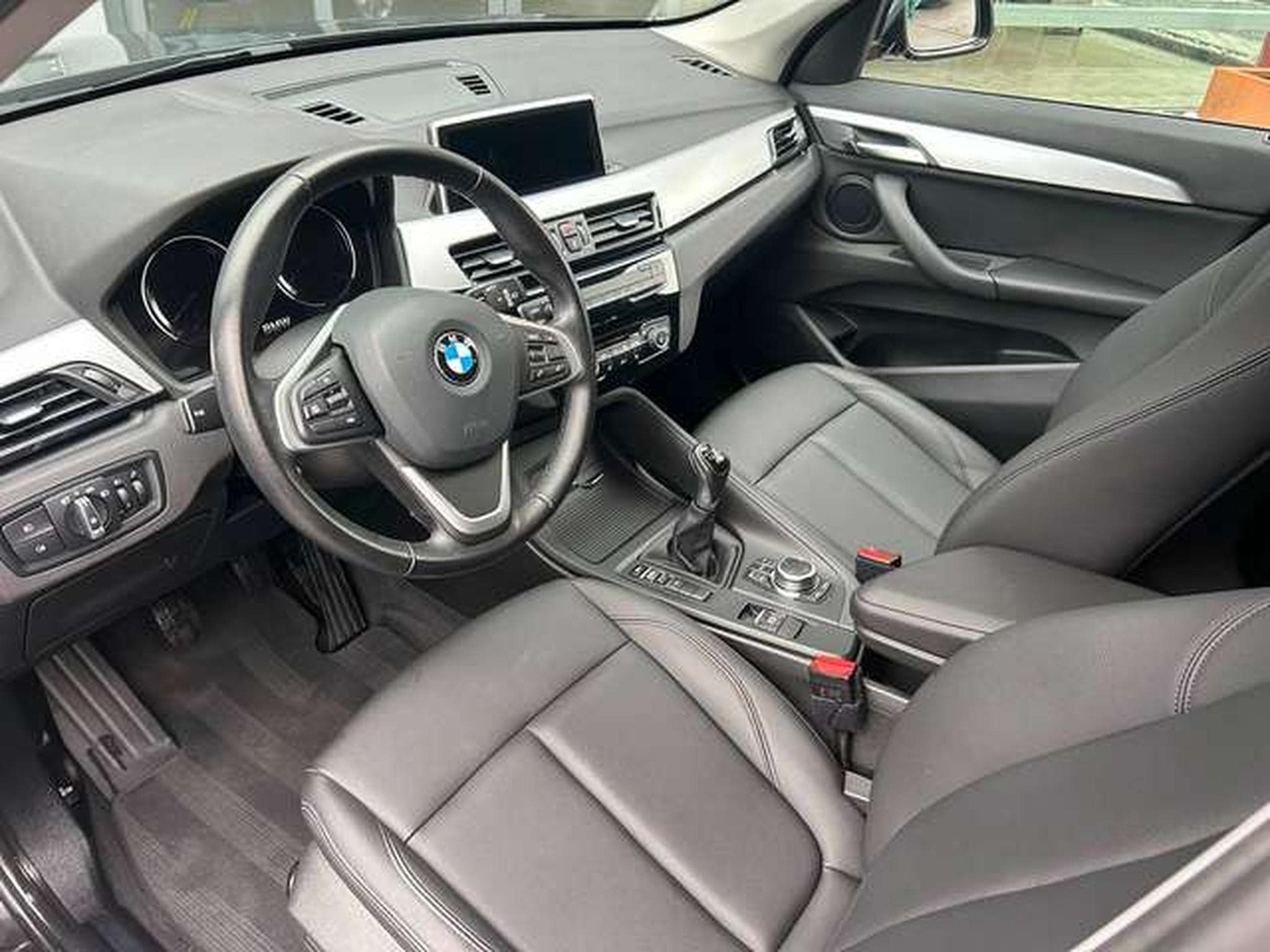 BMW X1 18D S-DRIVE 136CV (2022) - Photo 5
