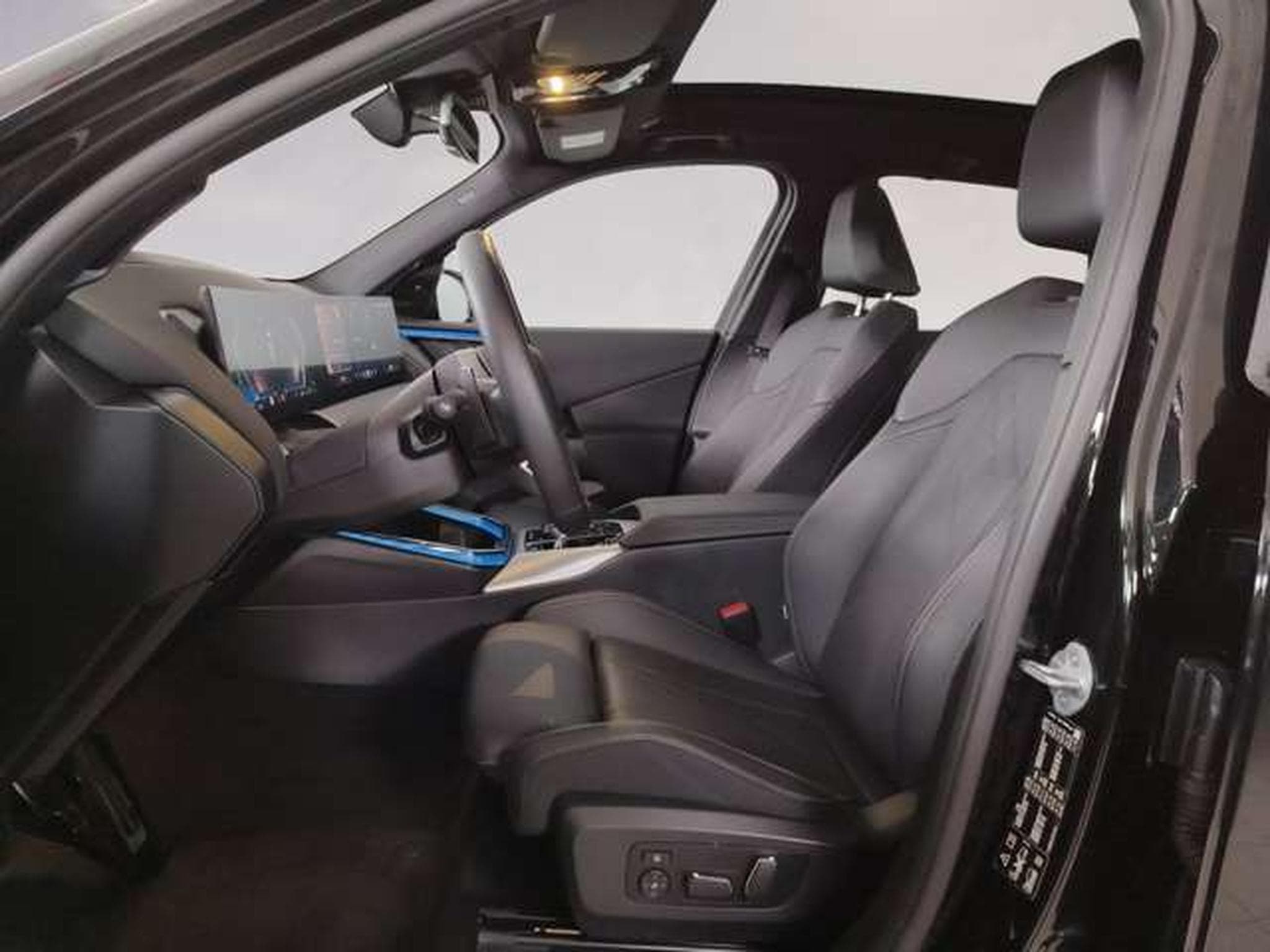 BMW X3 20d xDrive HK HiFi DAB LED RFK (2025) - Foto 7