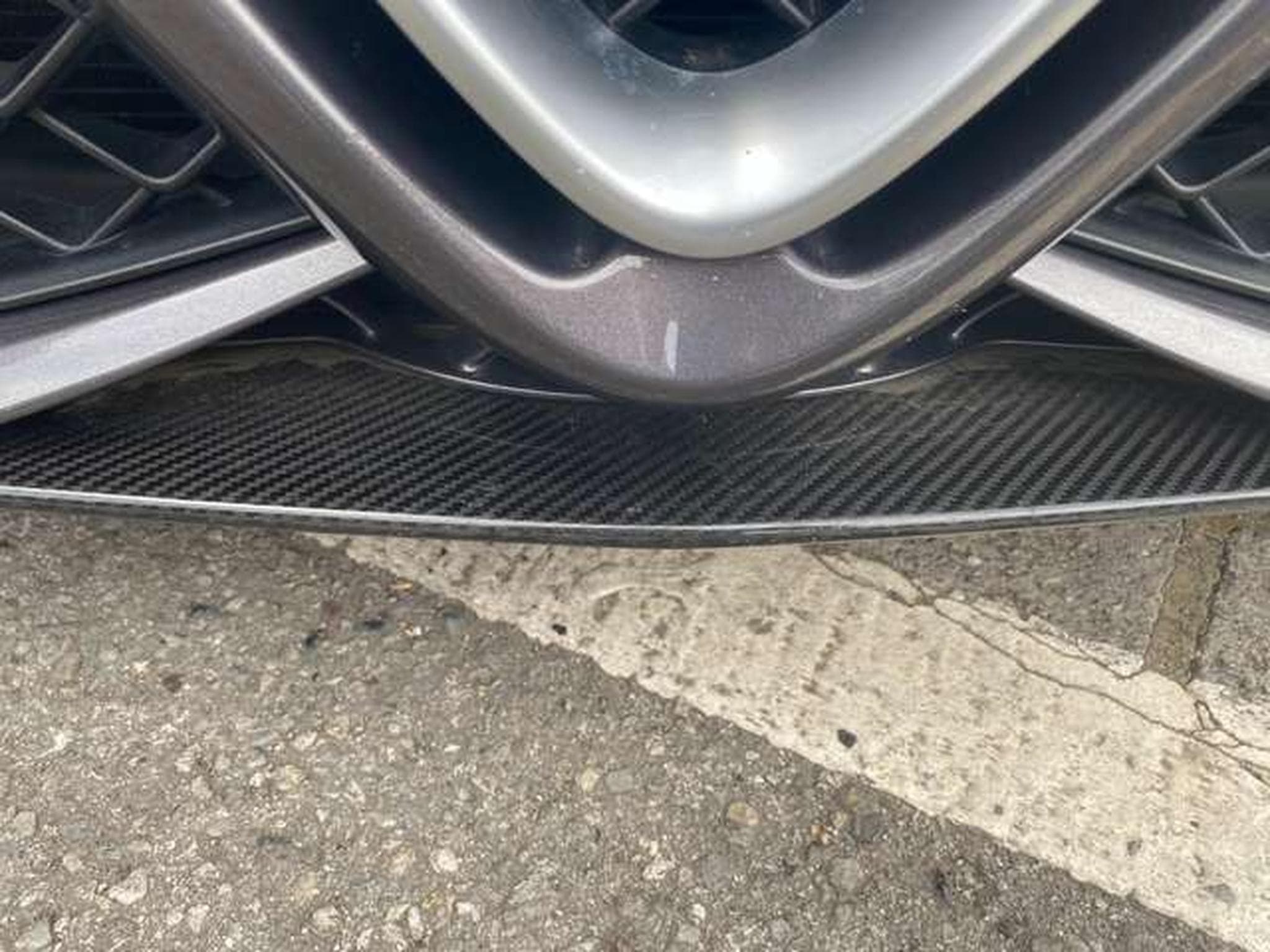 Alfa-Romeo Giulia Giulia 2.9 V6 Bi-Turbo Quadrifoglio (2017) - Photo 10