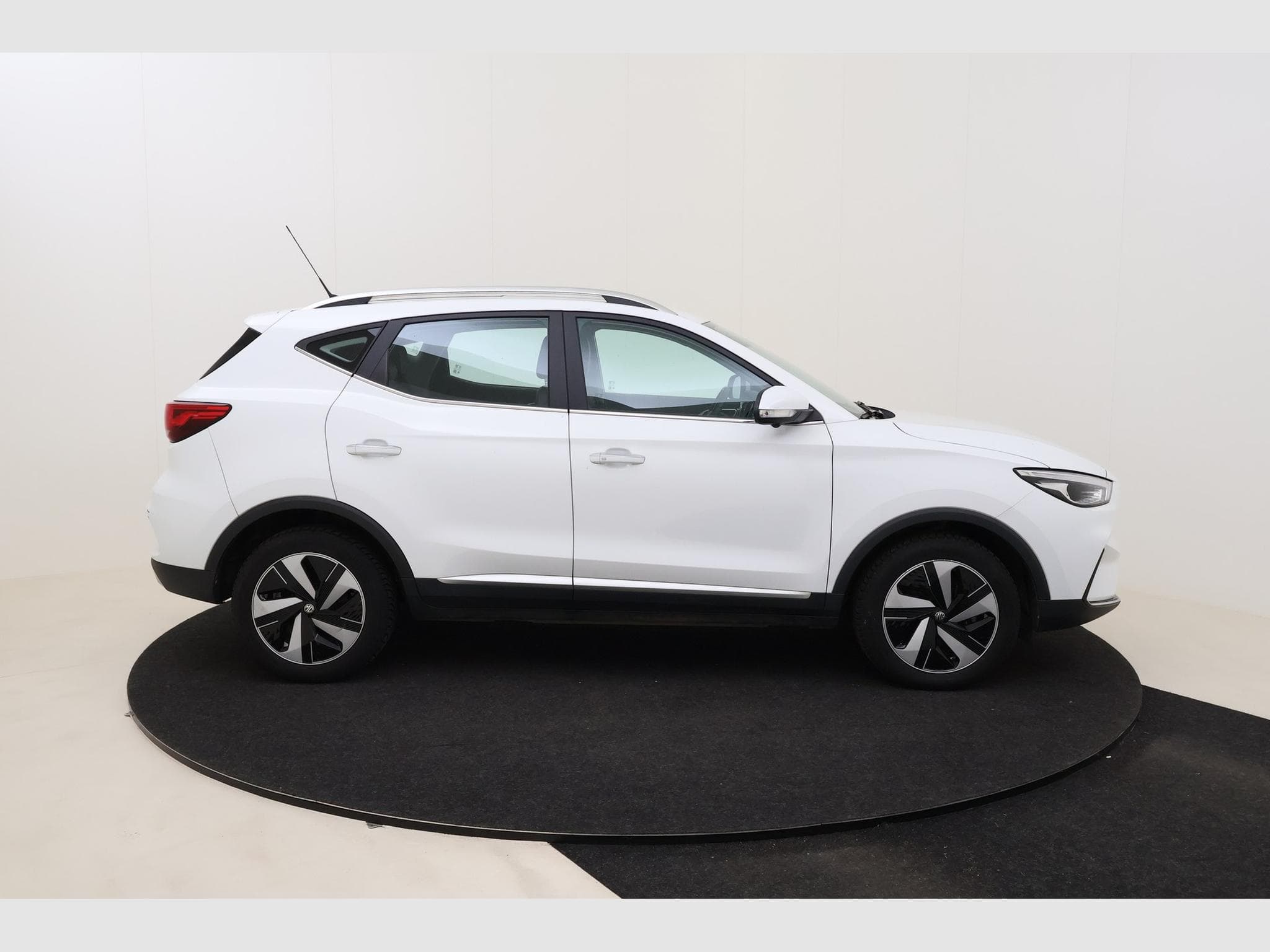 Mg ZS EV Luxury (2024) - Foto 4