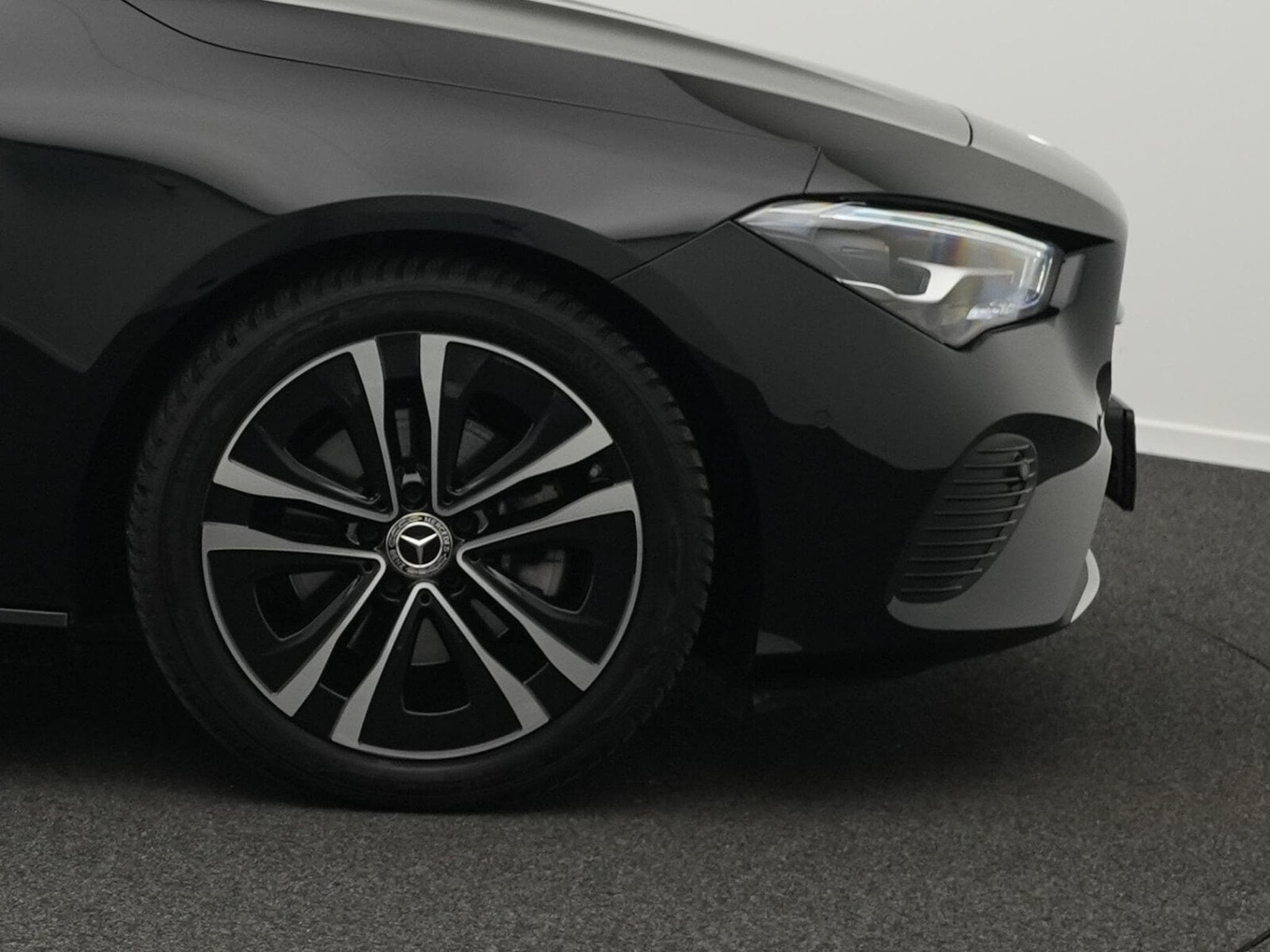 Mercedes CLA 180 CLA 180 d Shooting Brake LED+EasyPack+Kamera (2025) - Foto 8