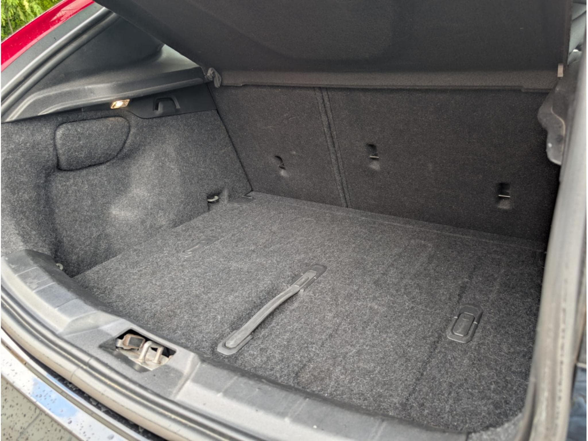 Volvo V40 D3 150 CH BOITE AUTOMATIQUE (2018) - Photo 21