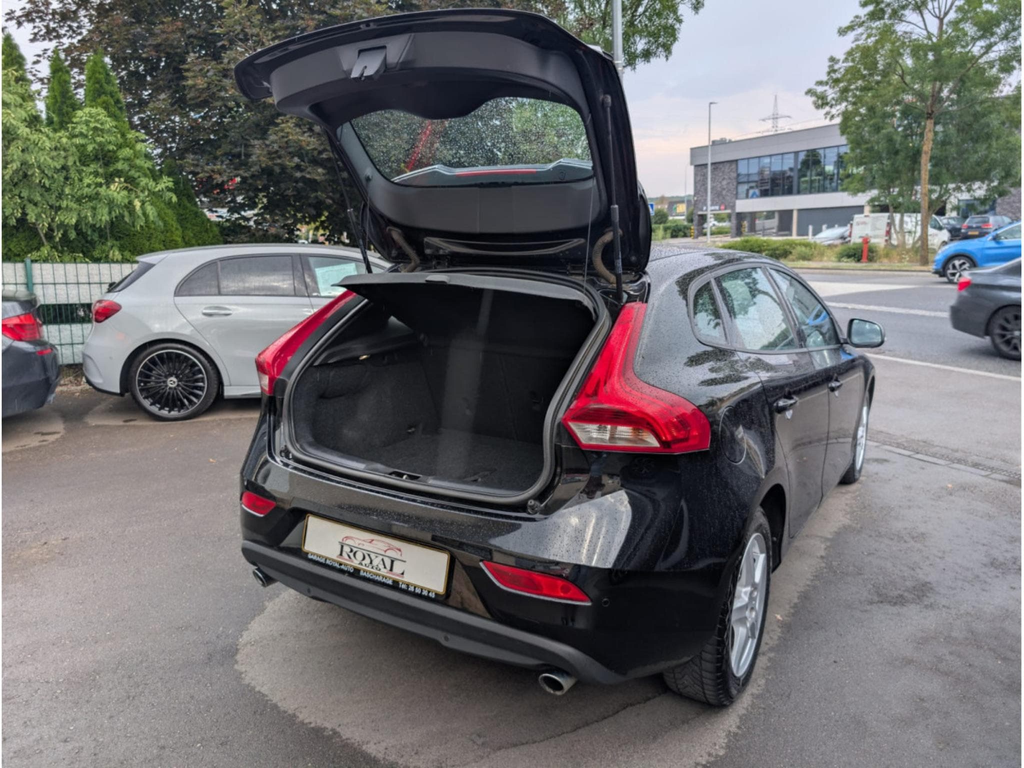 Volvo V40 D3 150 CH BOITE AUTOMATIQUE (2018) - Photo 22