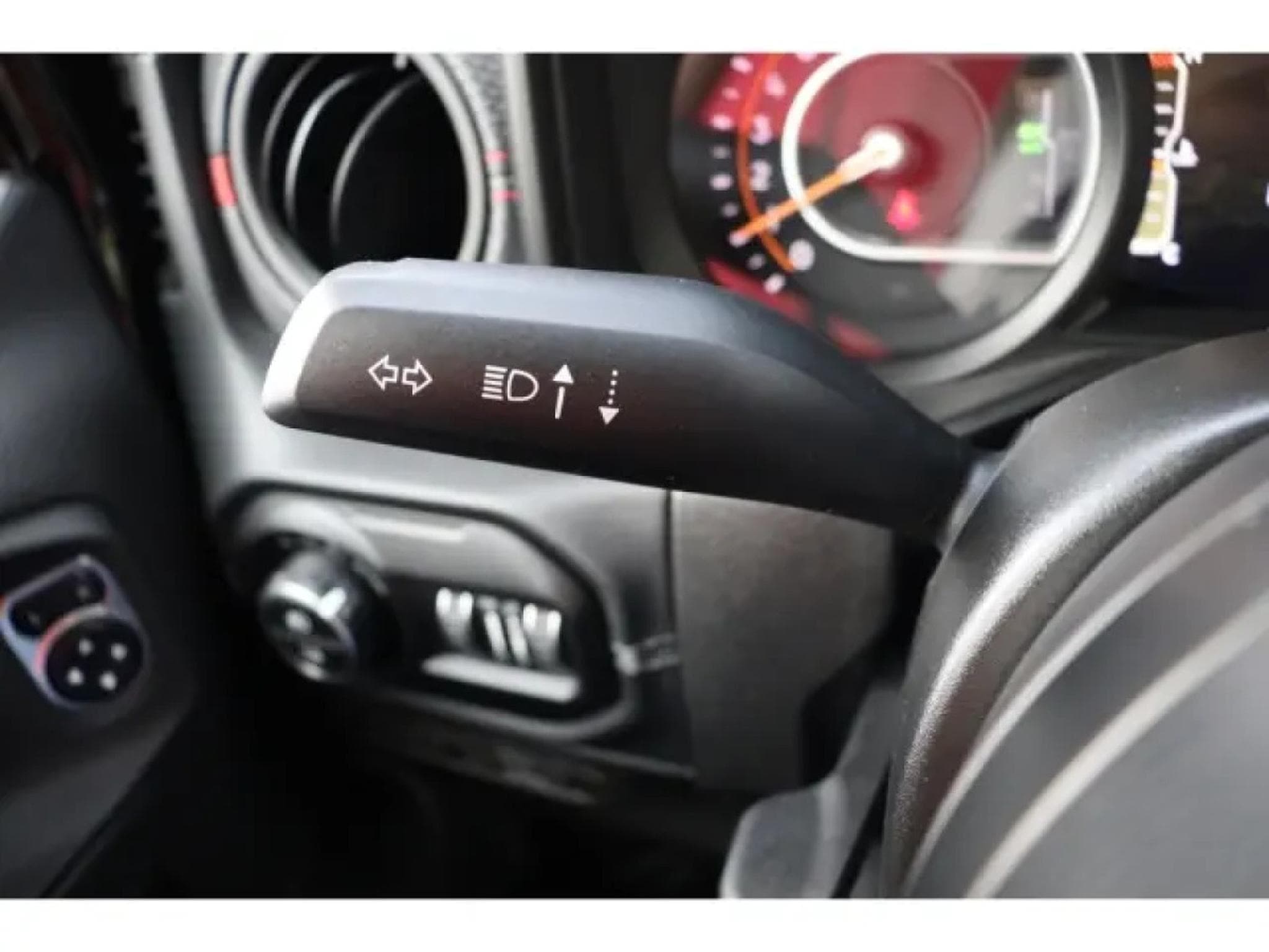 Jeep Wrangler RUBICON 2.0l T-GDI (2025) - Photo 15