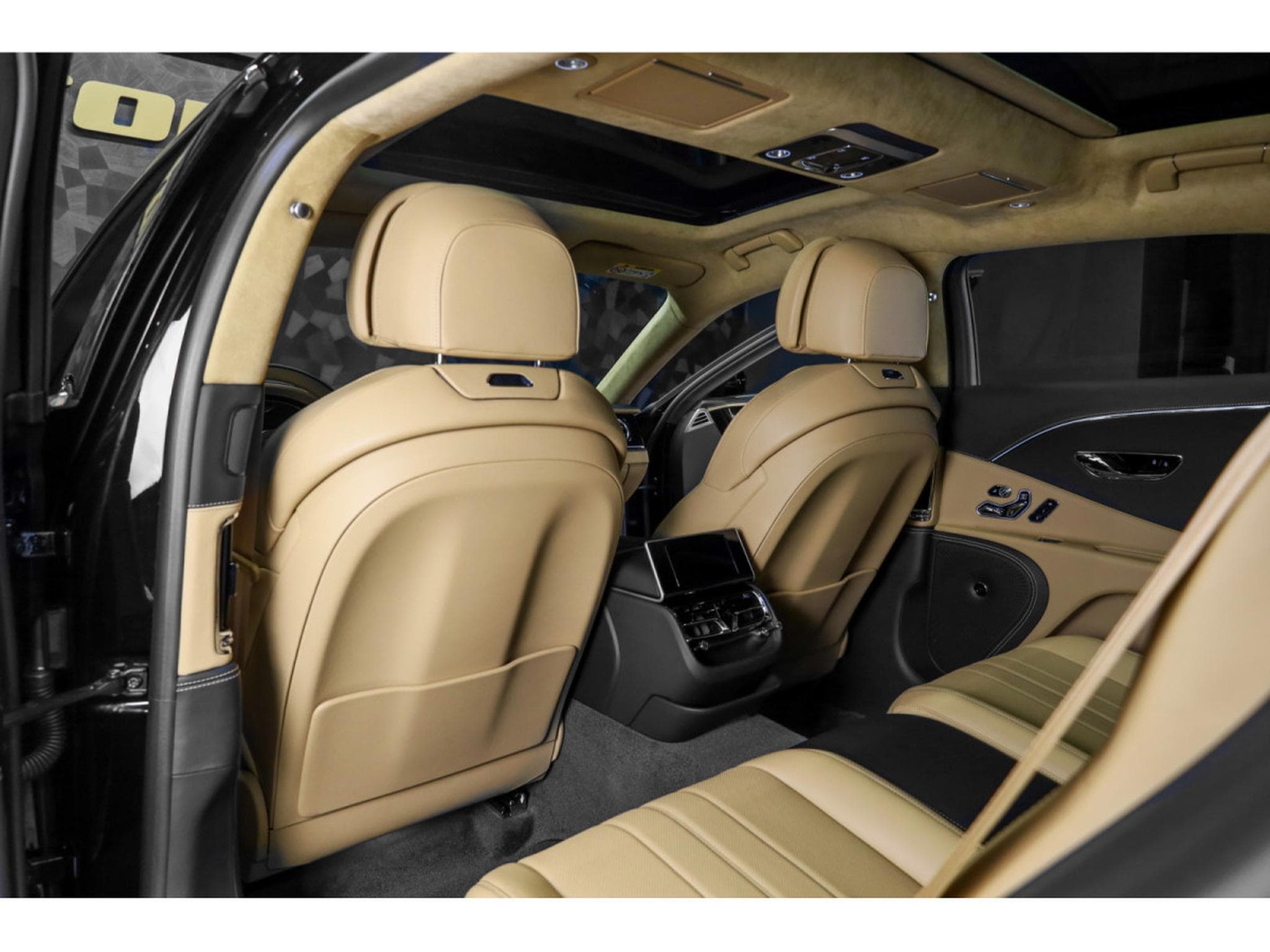 Bentley Flying Spur V8 (2021) - Foto 26
