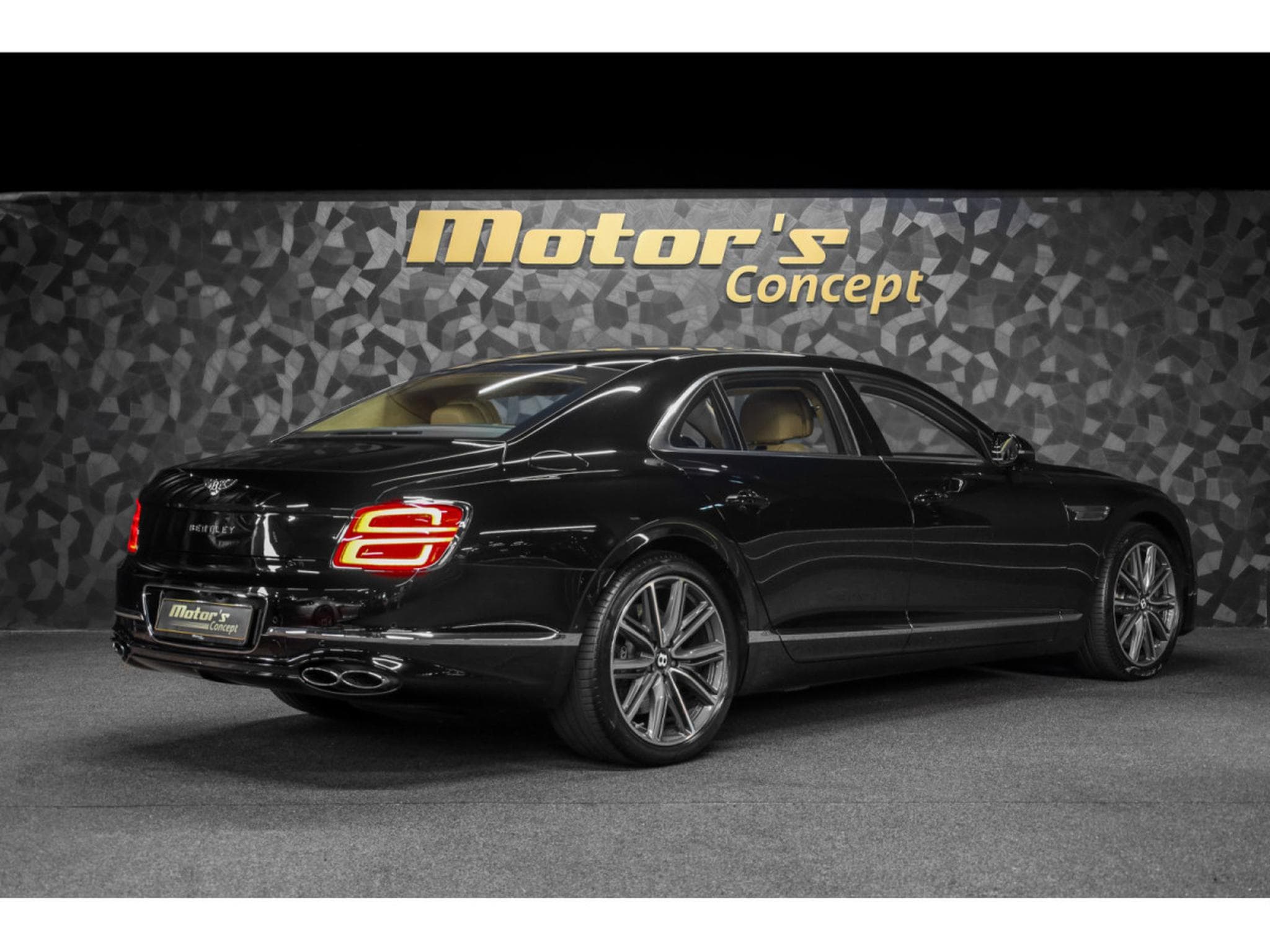 Bentley Flying Spur V8 (2021) - Foto 3