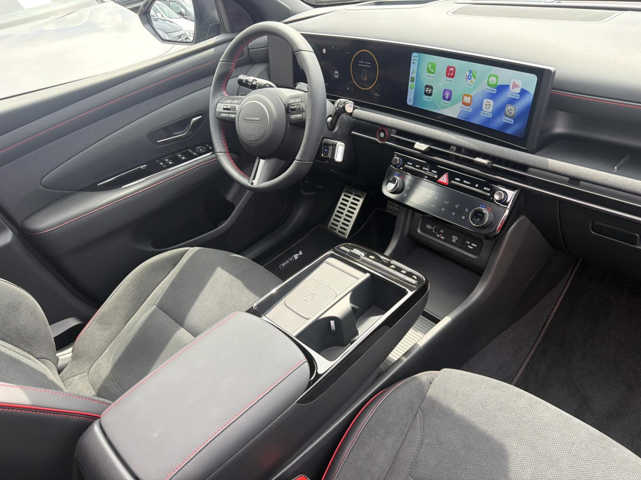 Hyundai Tucson 1.6 T-GDI HEV 6AT Shine Shadow N-LINE 239CV (2026) - Foto 21